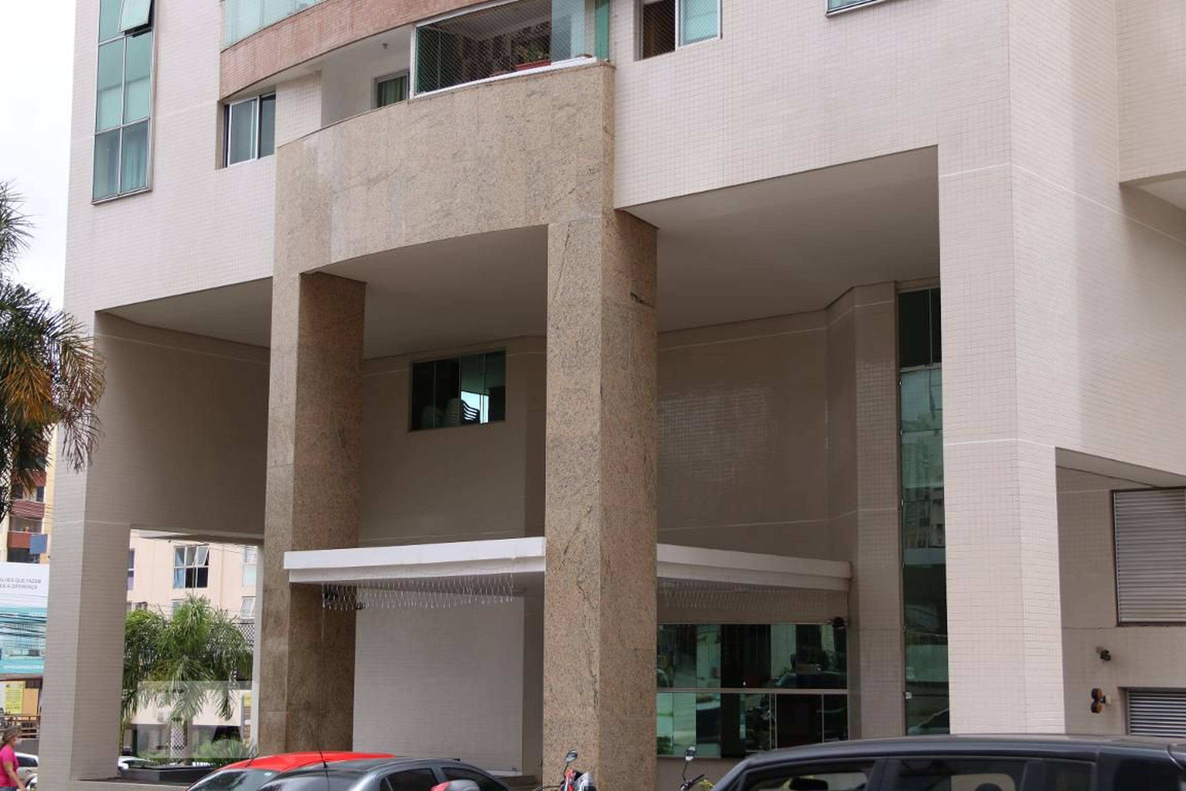 Fachada Edifício Mont Belo