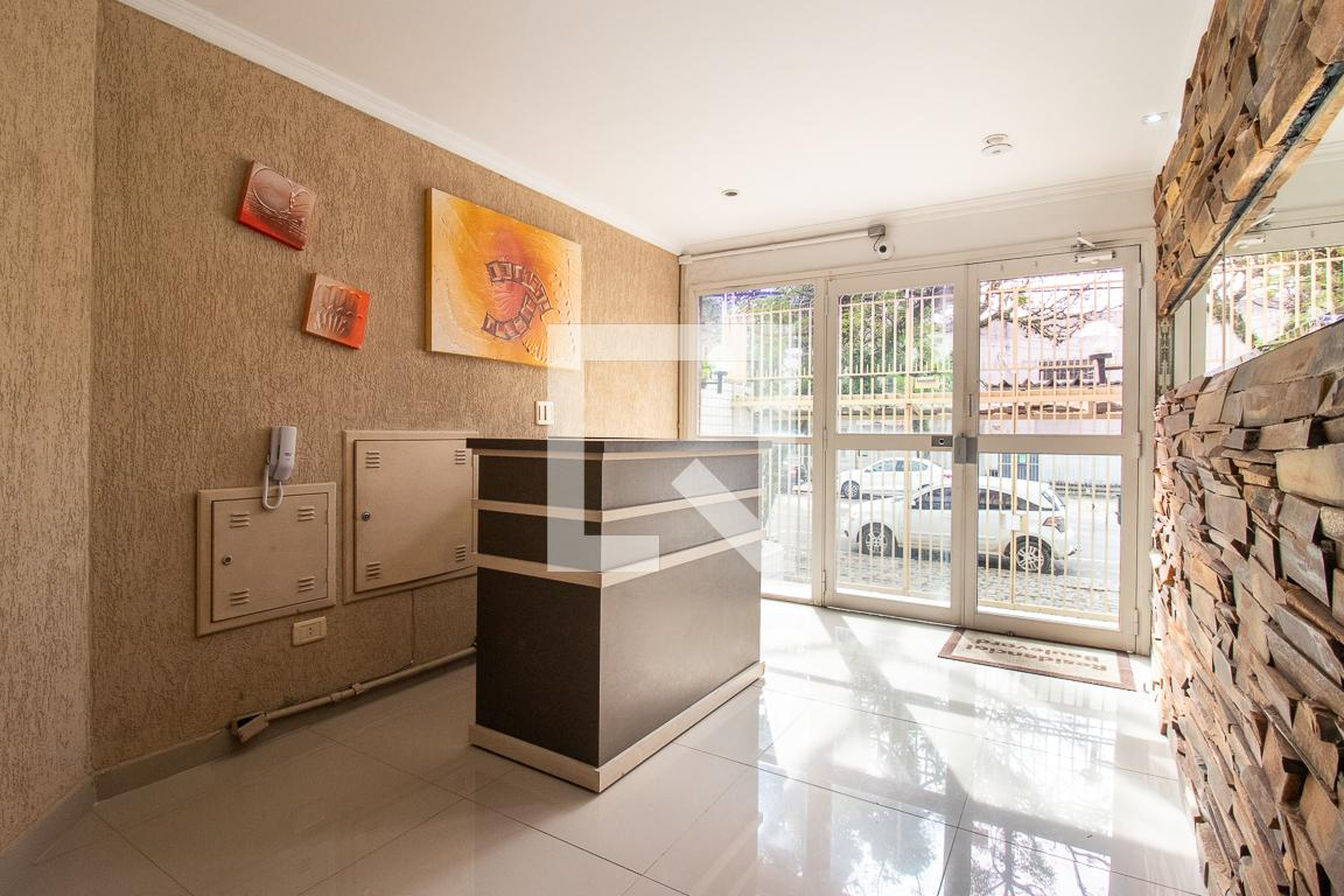 Hall de entrada - Rua Francisco Nunes 944