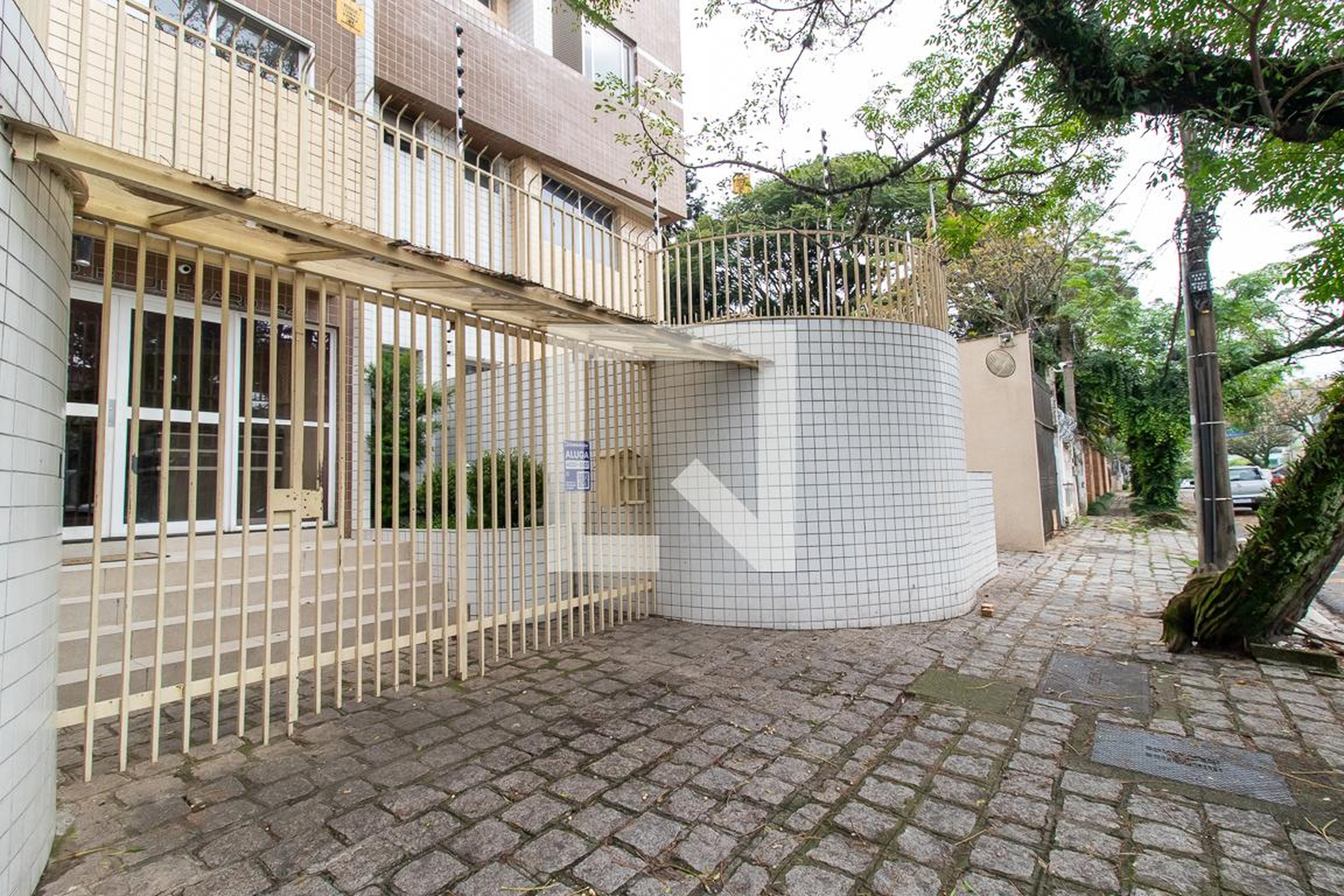 Fachada Condomínio Rua Francisco Nunes 944