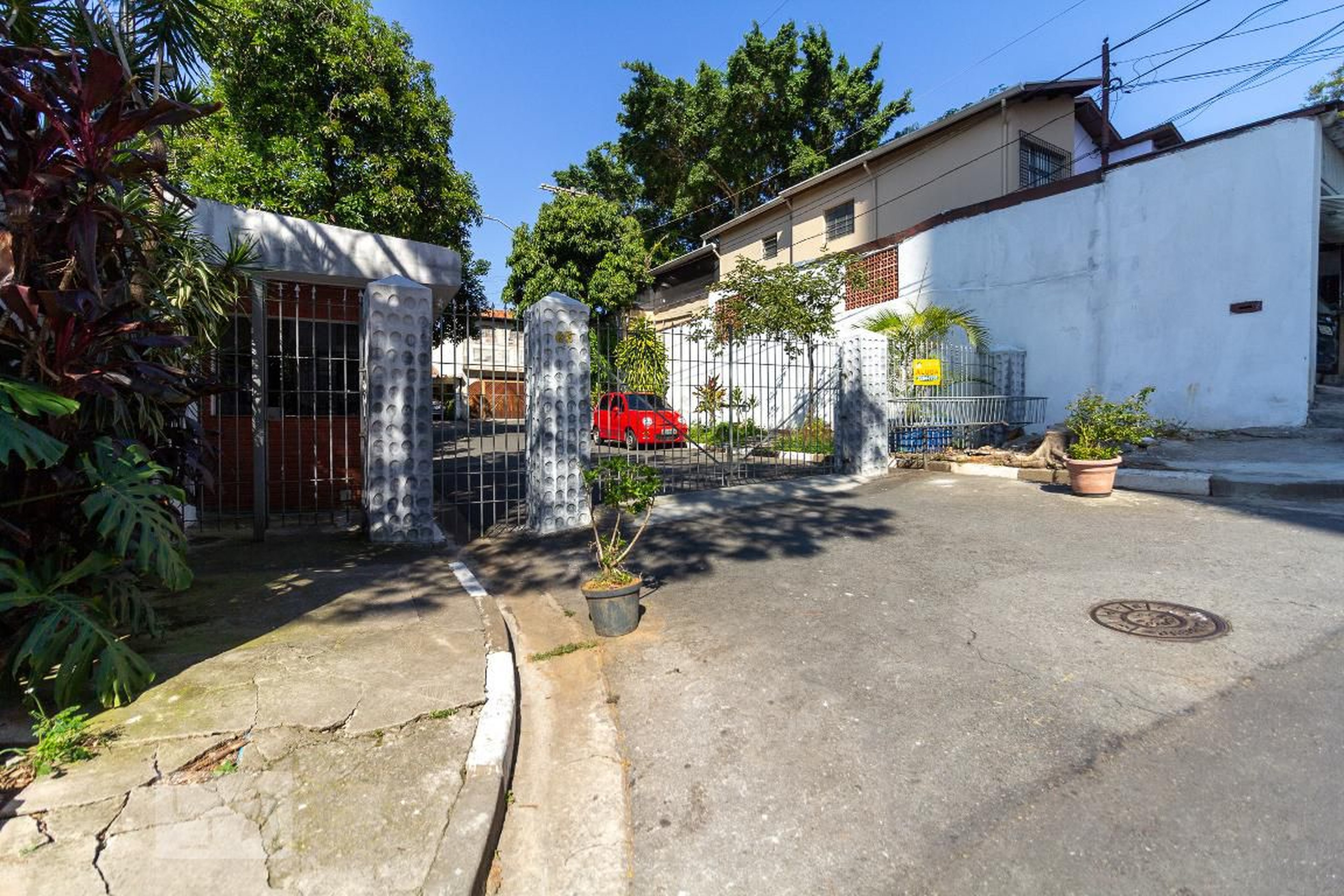 Fachada Condomínio em Rua Arthur Soter Lopes da Silva, 65