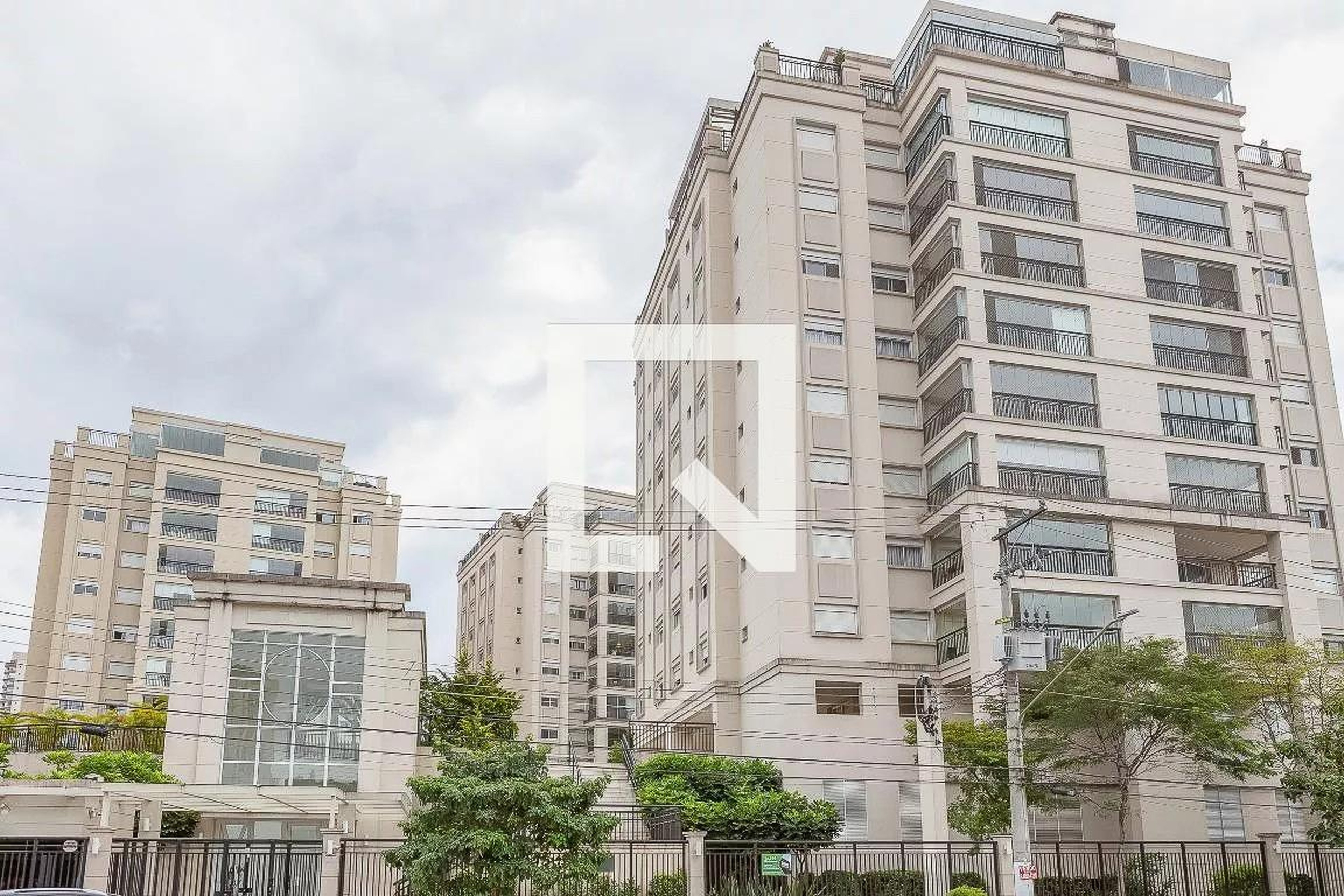 Fachada Condomínio Reserva Alto da Lapa