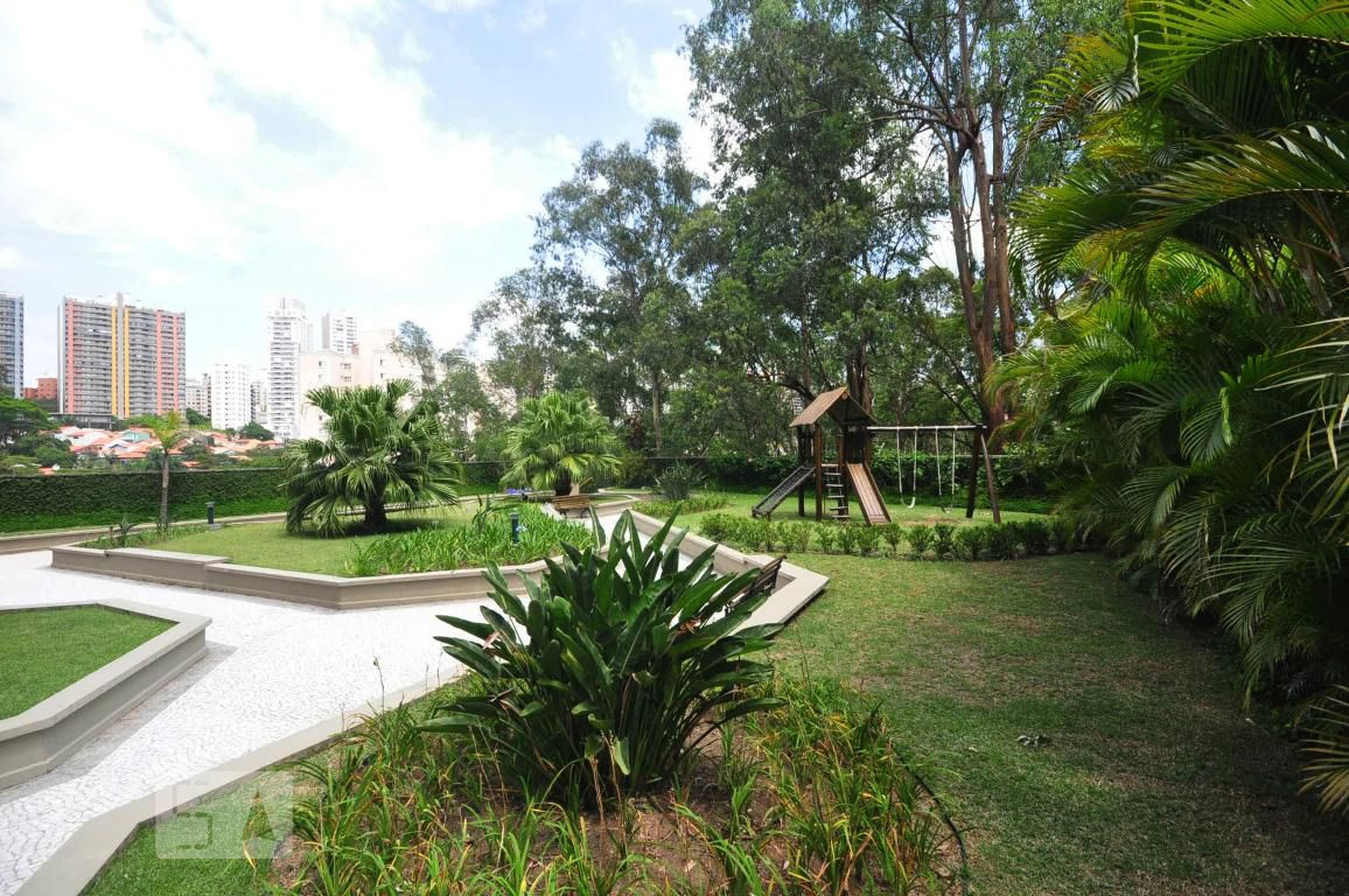 Playground - Rosengarten