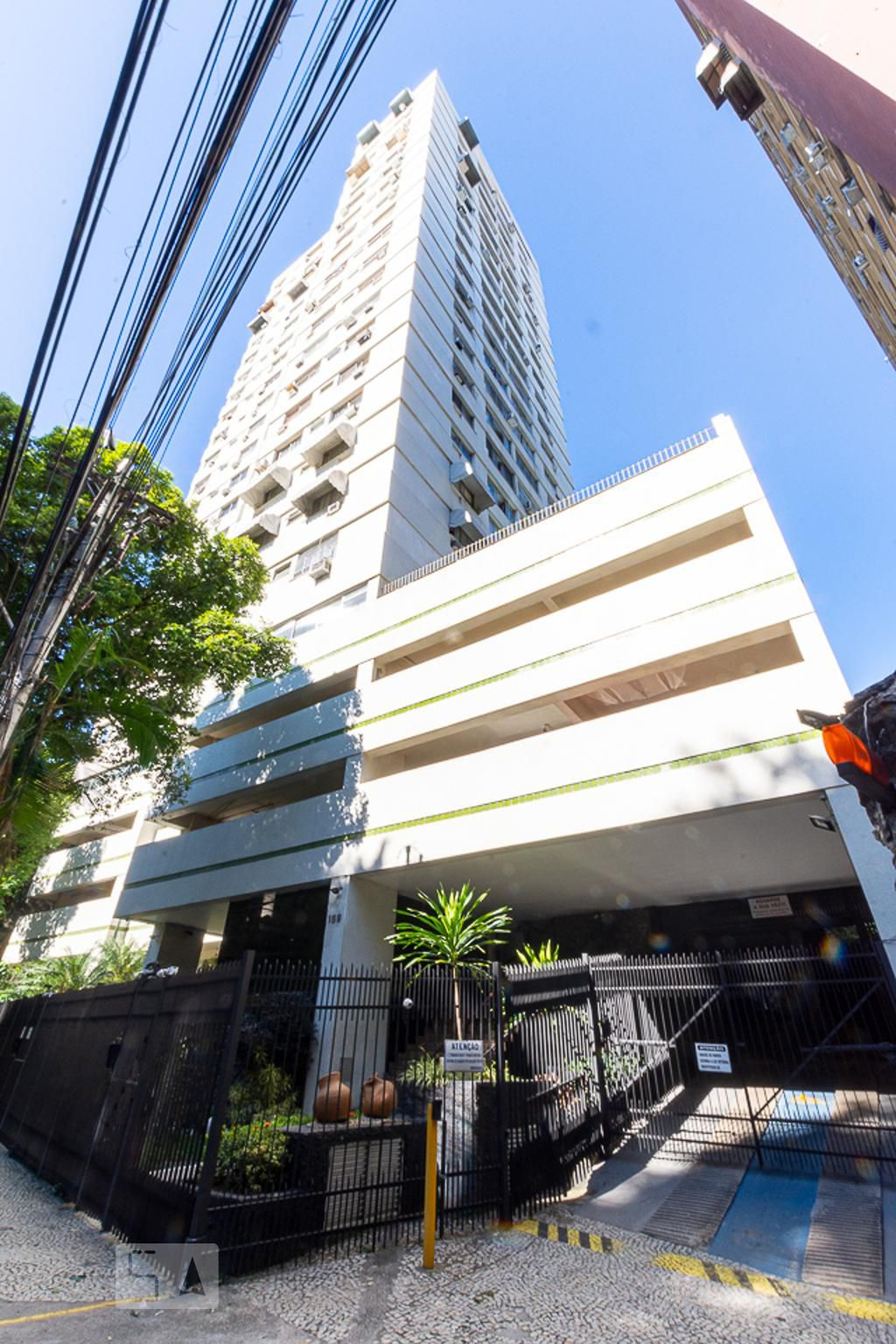 Fachada do Condomínio Edifício Taruma