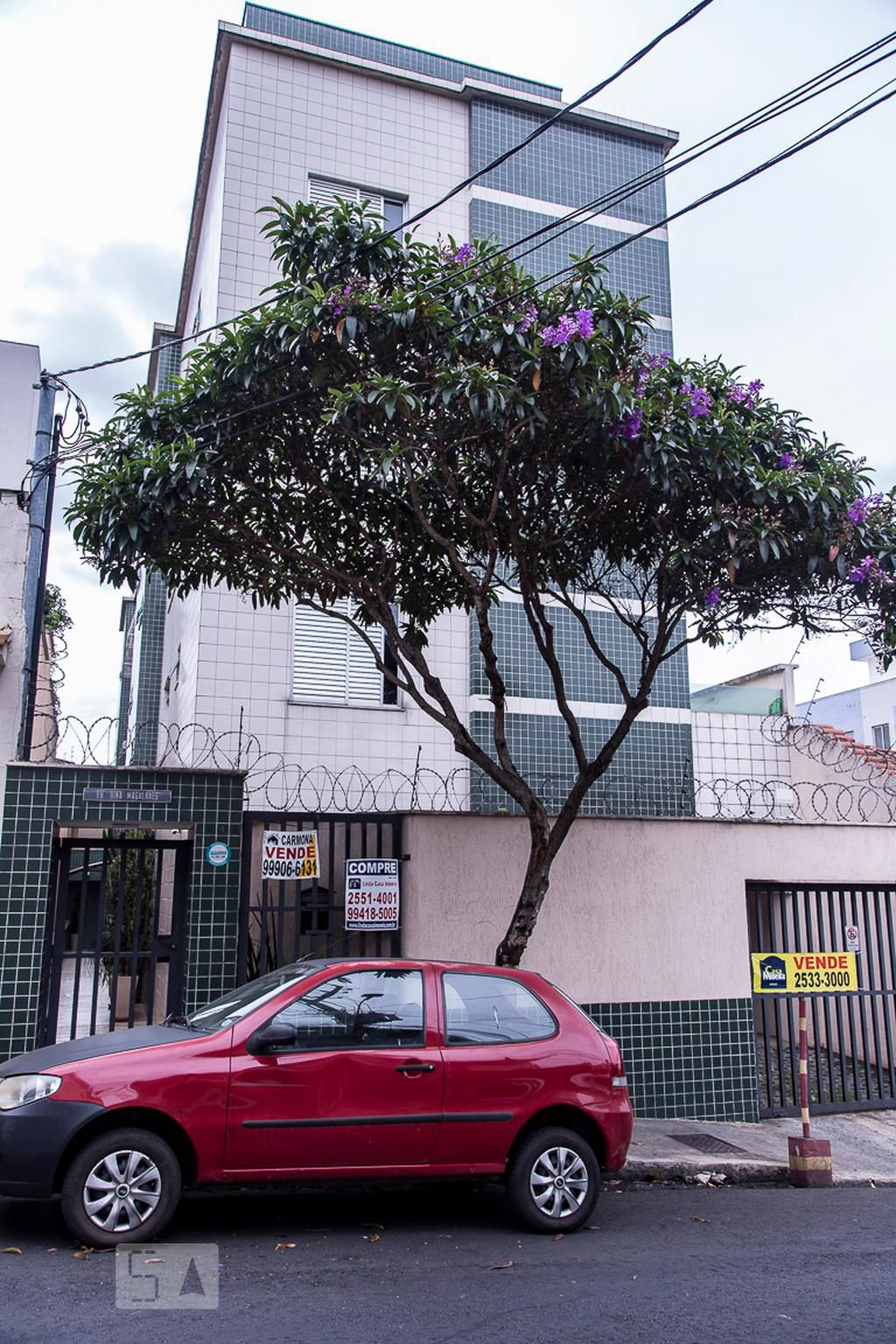 Fachada Condomínio Dina Magalhães