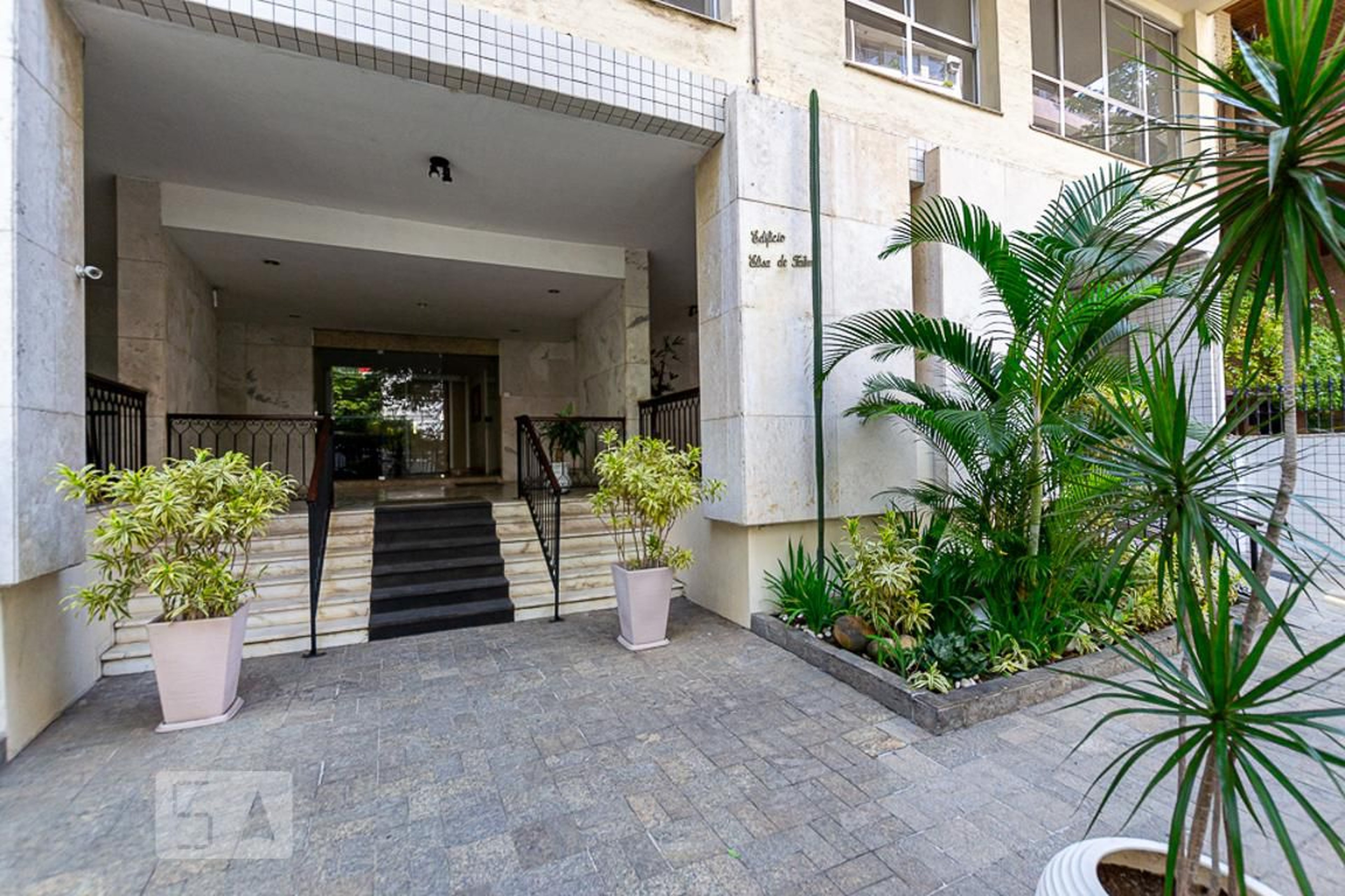 Entrada - Edifício Eliza de Fátima