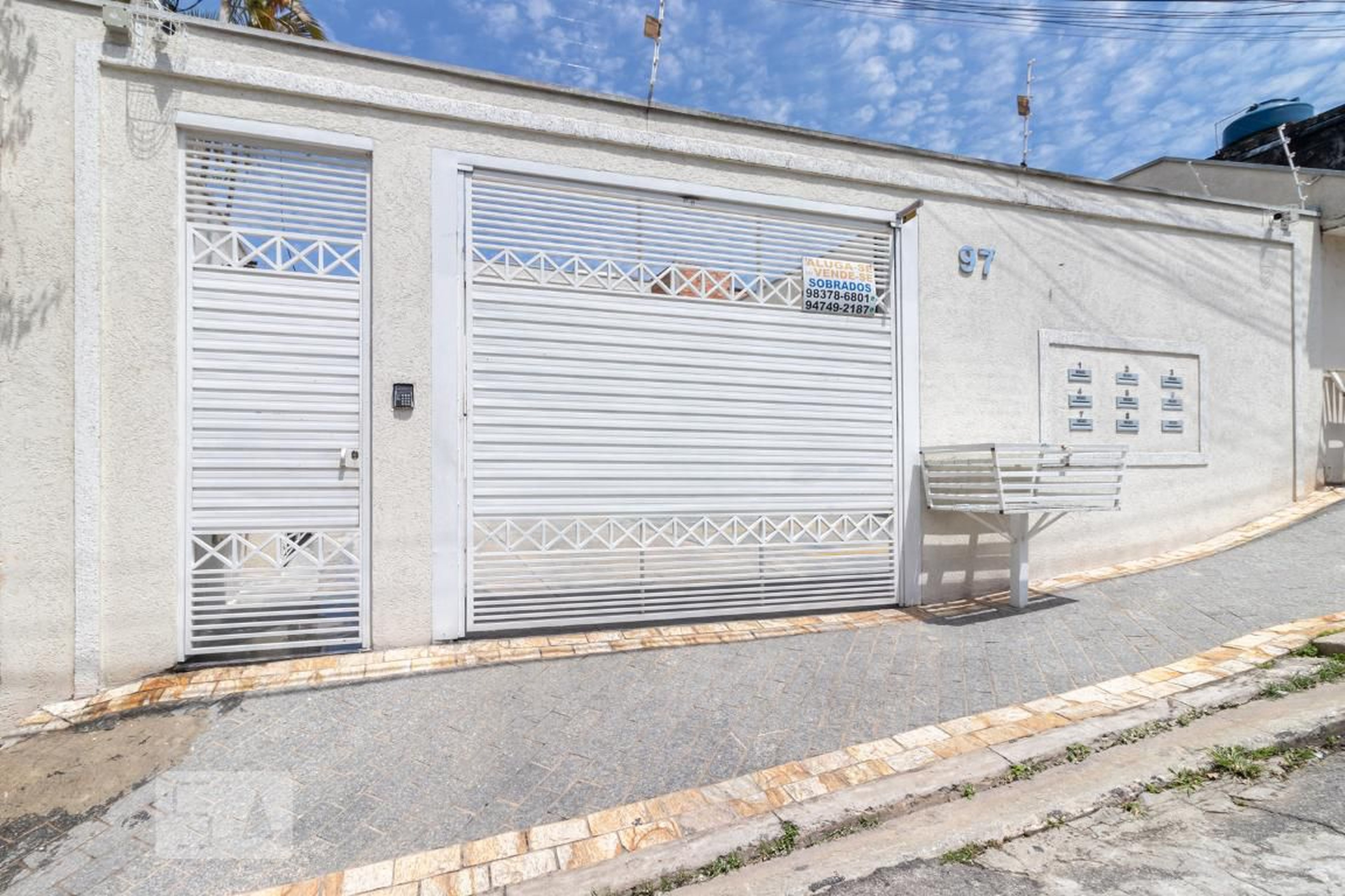 Fachada do Condomínio Residencial Pitangueiras