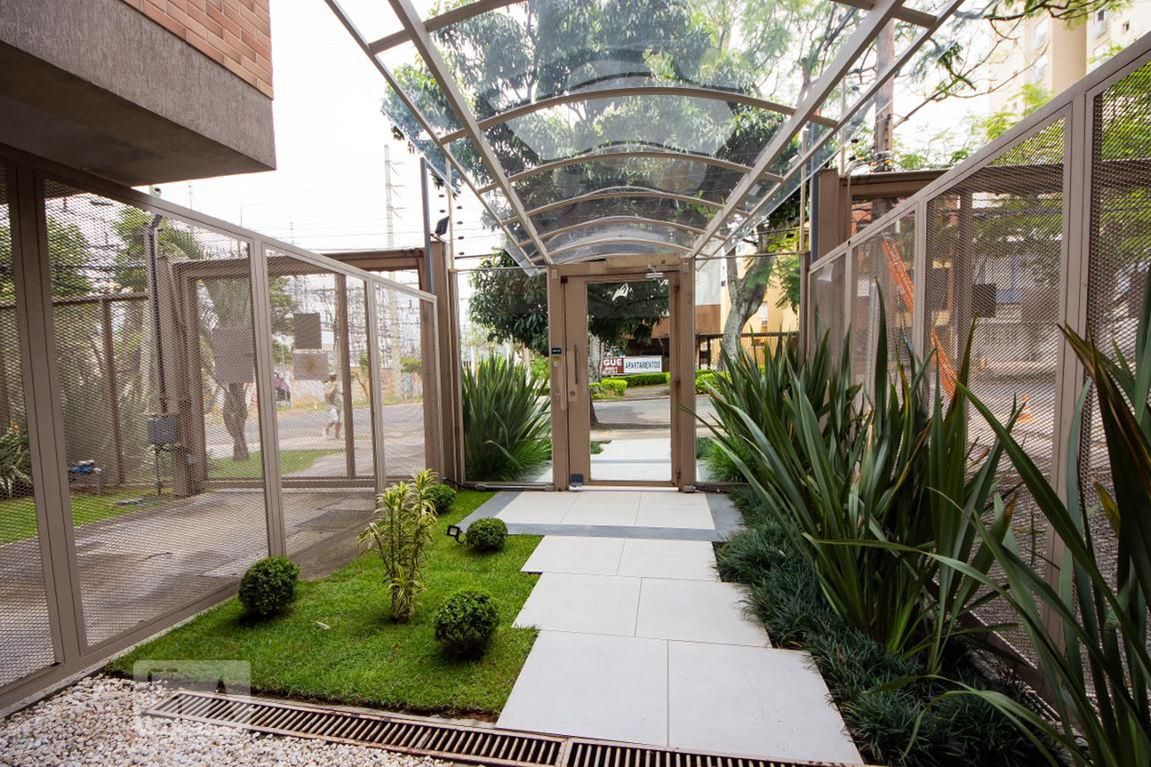 Fachada do Condomínio Edifício Residencial Ticiano