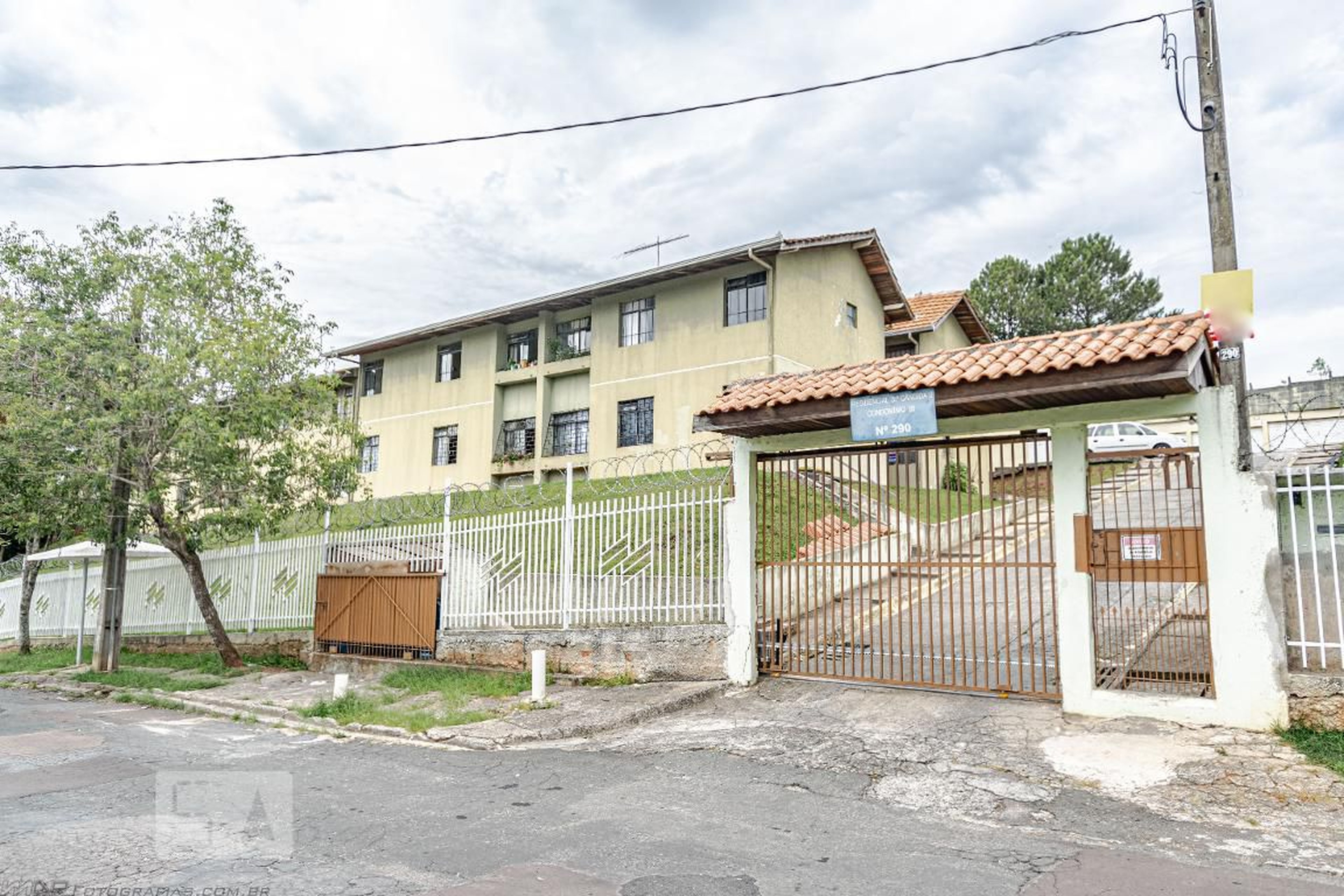 Fachada Condomínio em Rua Engenheiro Benedicto Saddock de Sá, 291