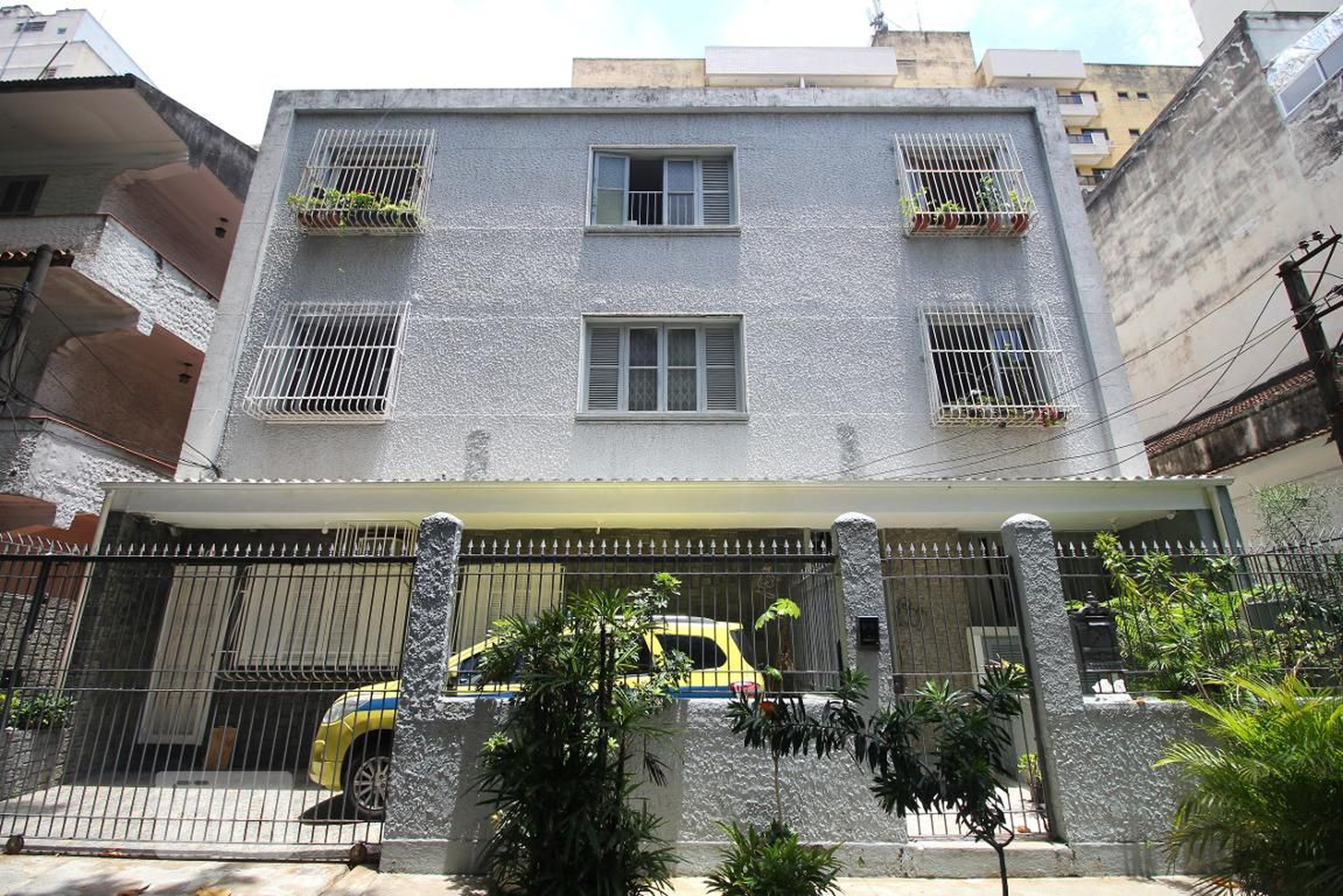 Fachada Condomínio em Travessa Pepe, 36