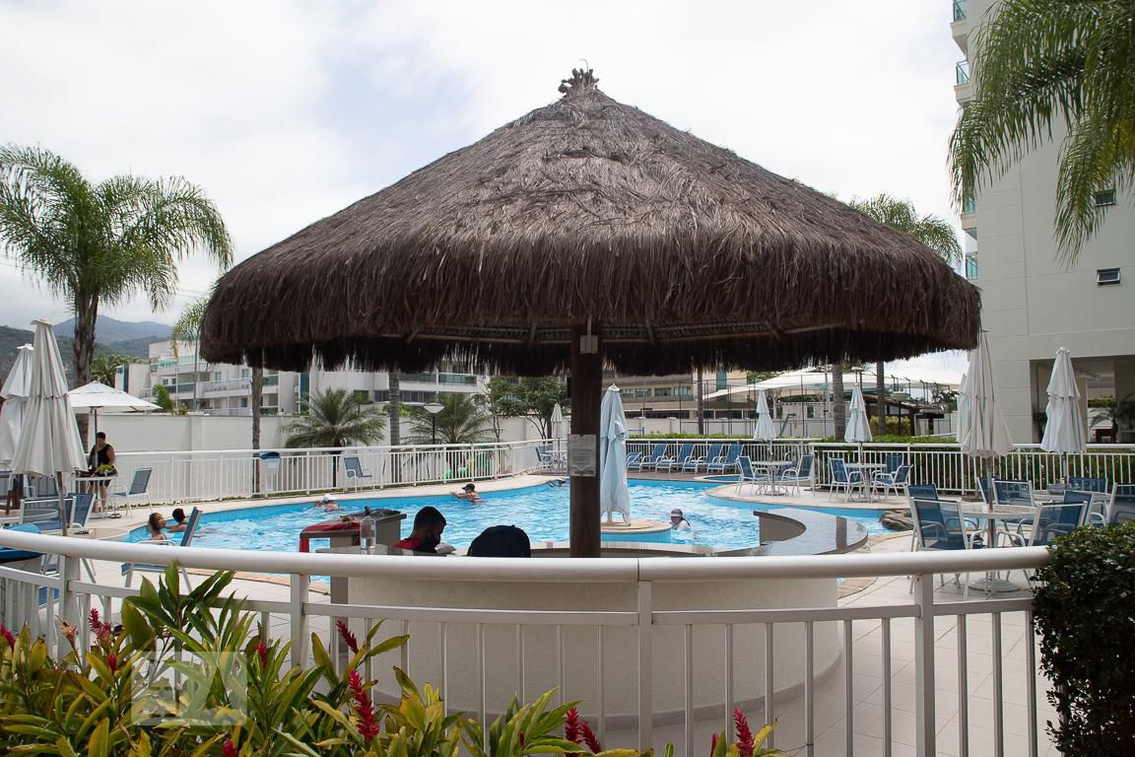 Piscina - Barra Allegroedifício Giardino