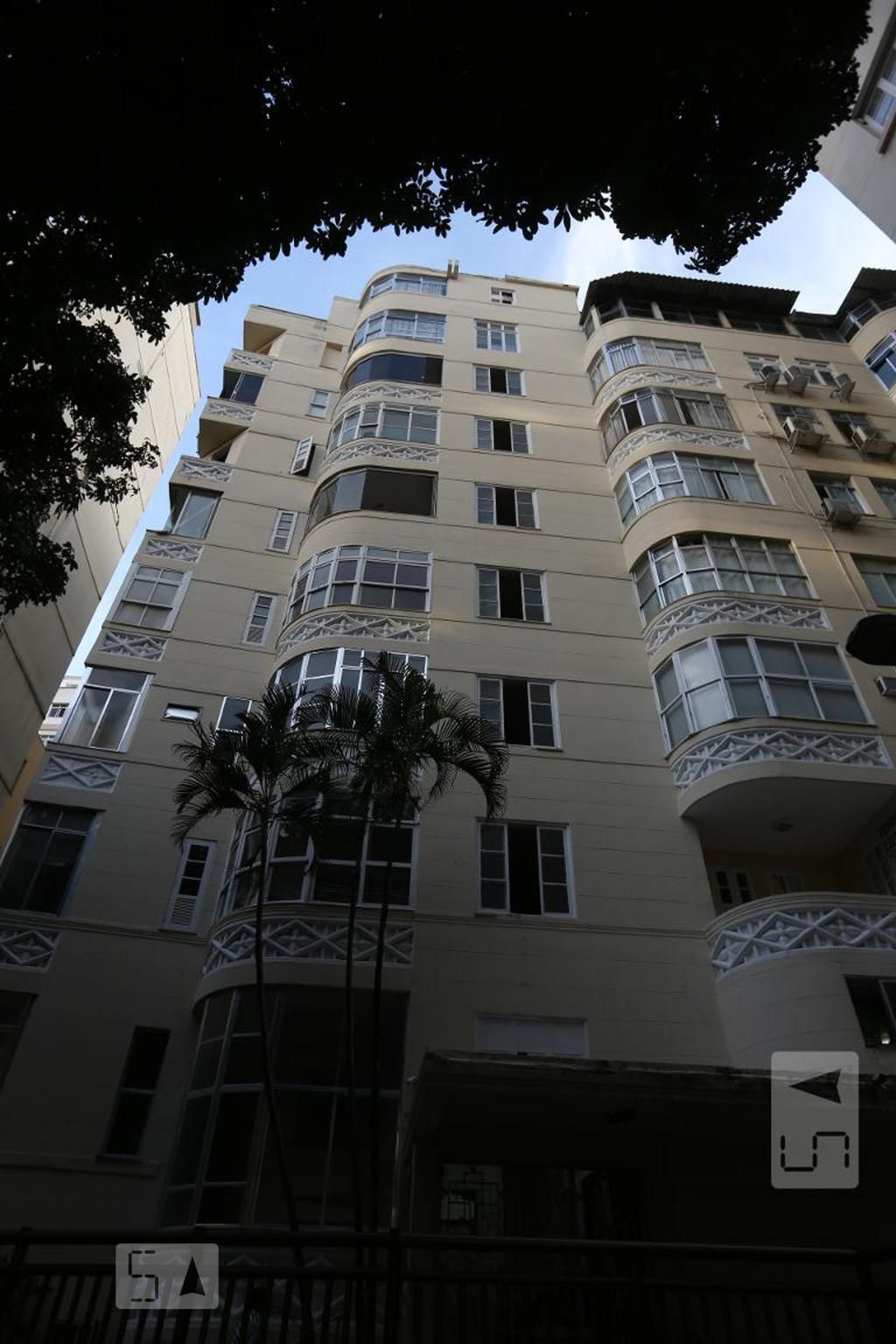 Fachada Condomínio em Avenida Nossa Senhora de Copacabana, 1118