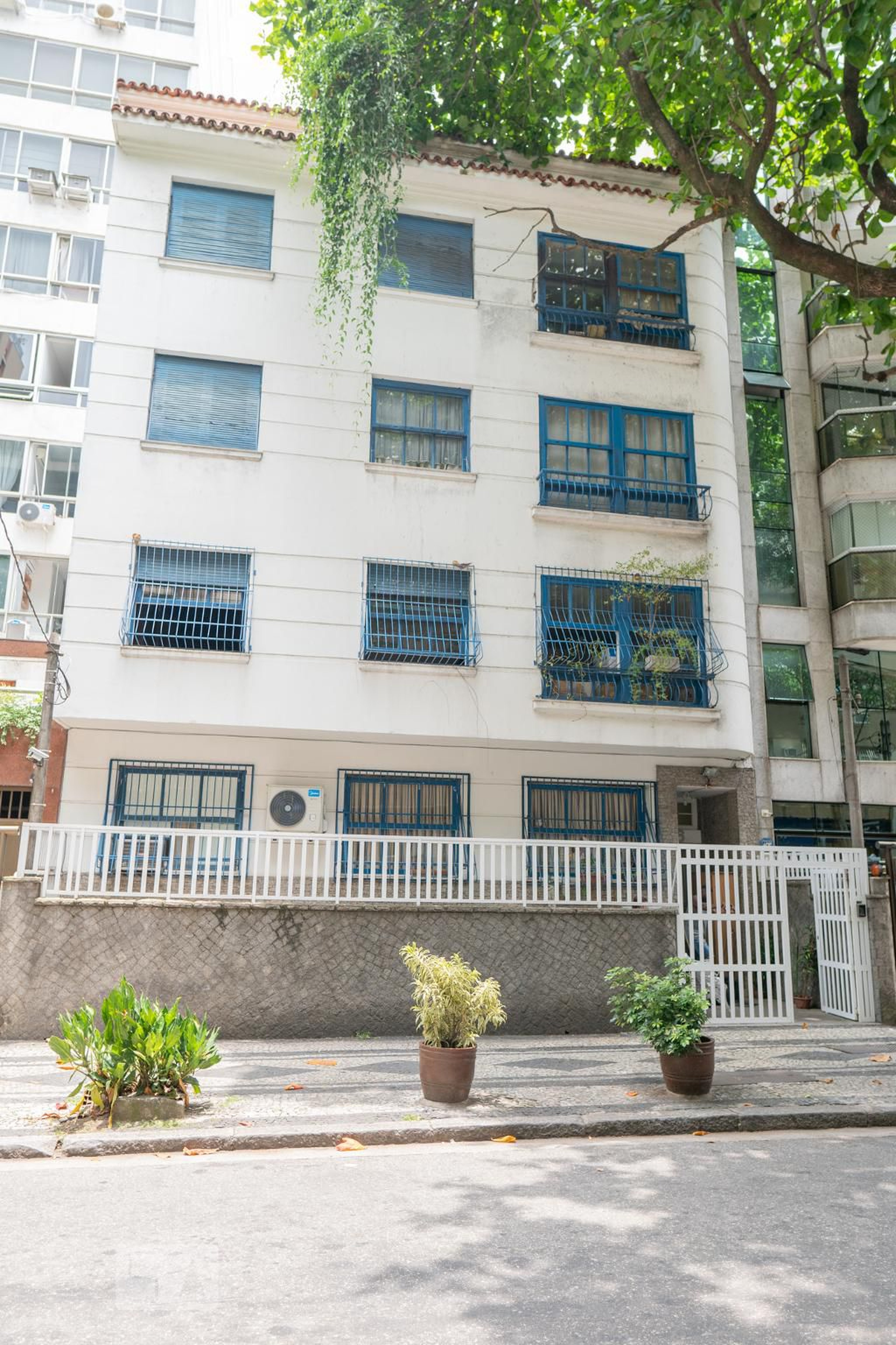 Fachada Condomínio em Rua General Artigas, 316