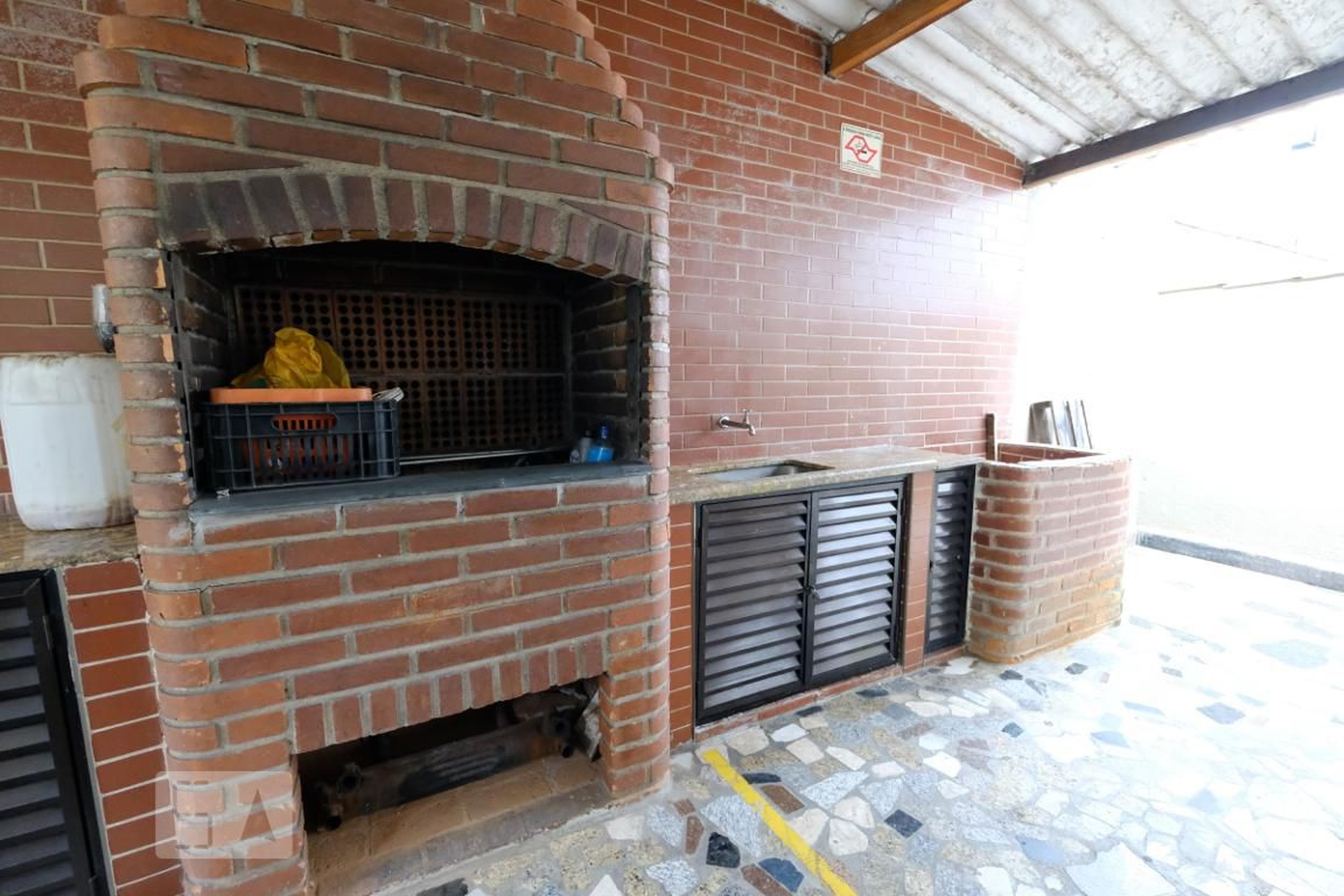 Churrasqueira - Edifício Montreal