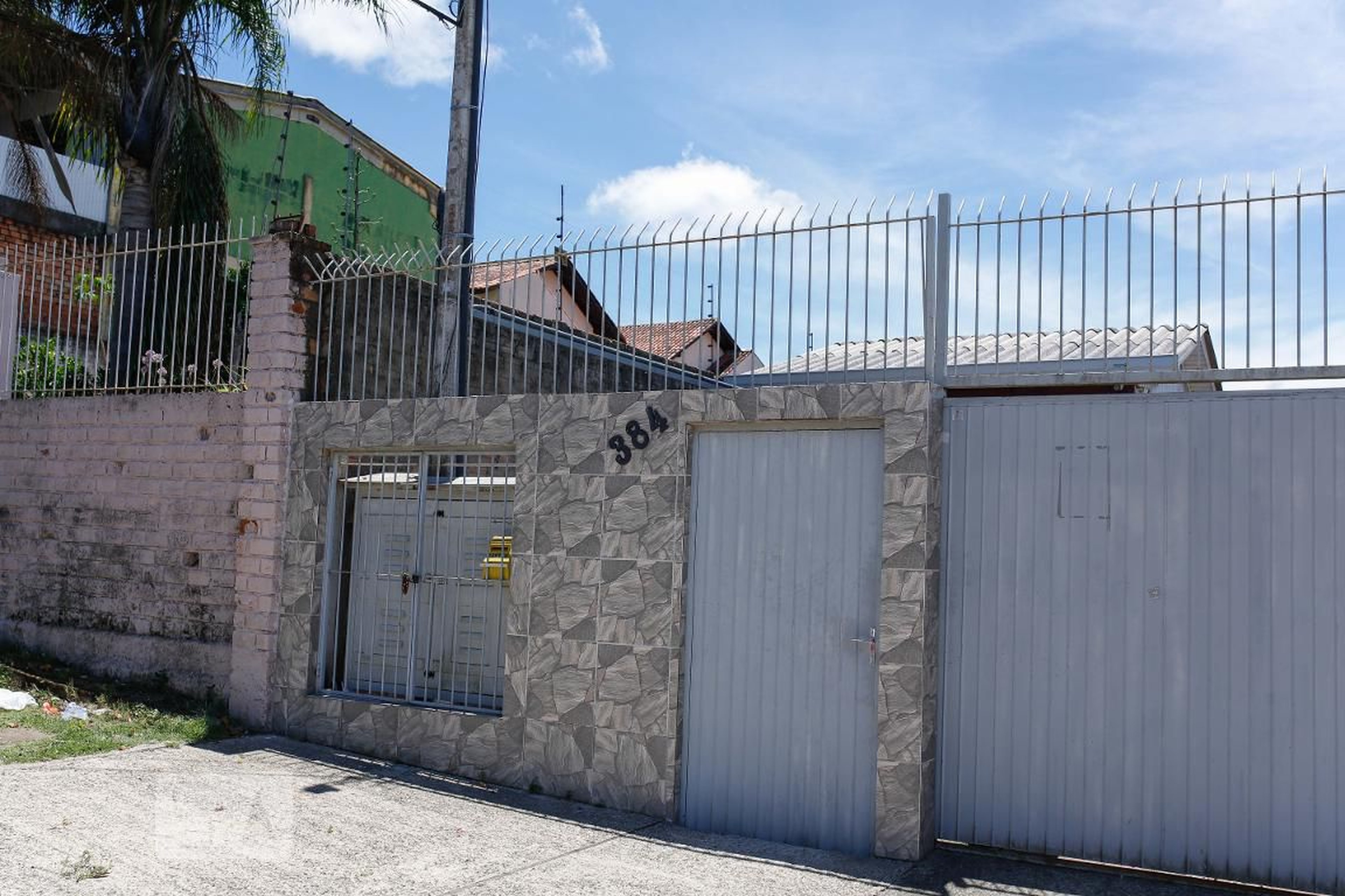 Fachada Condomínio em Rua Primeiro de Março, 384