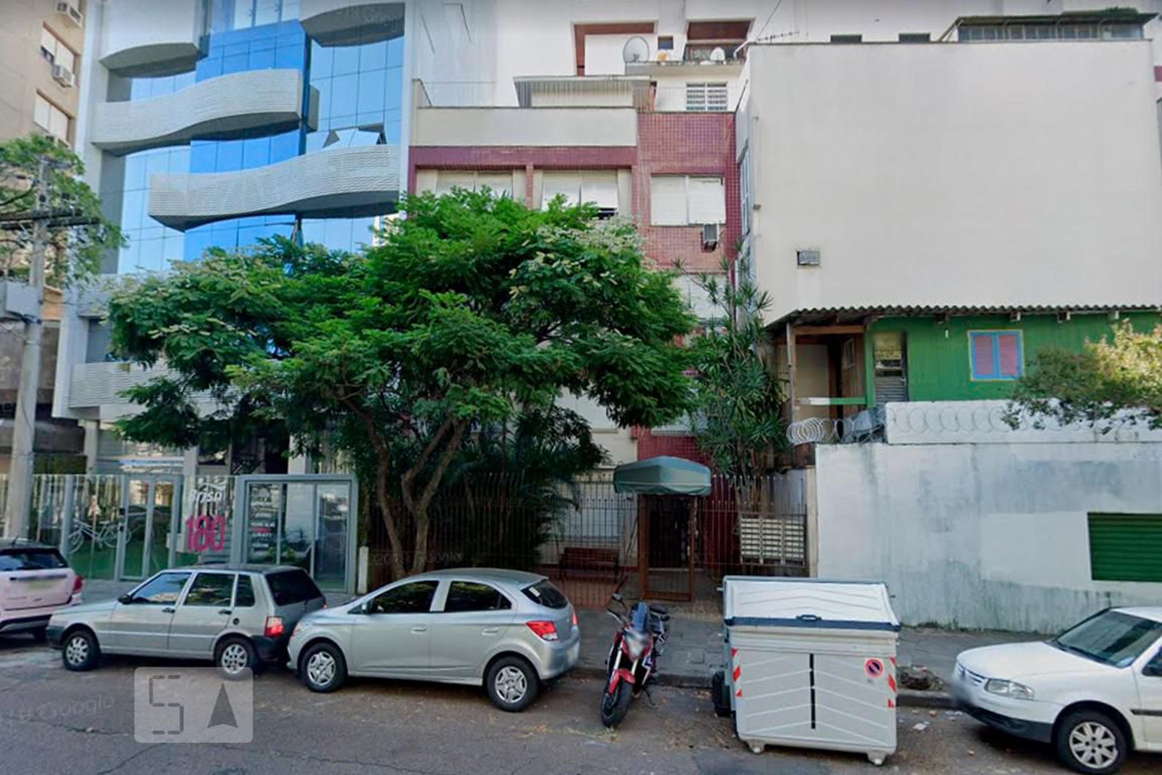 Fachada do Condomínio Condomínio Porto Belo