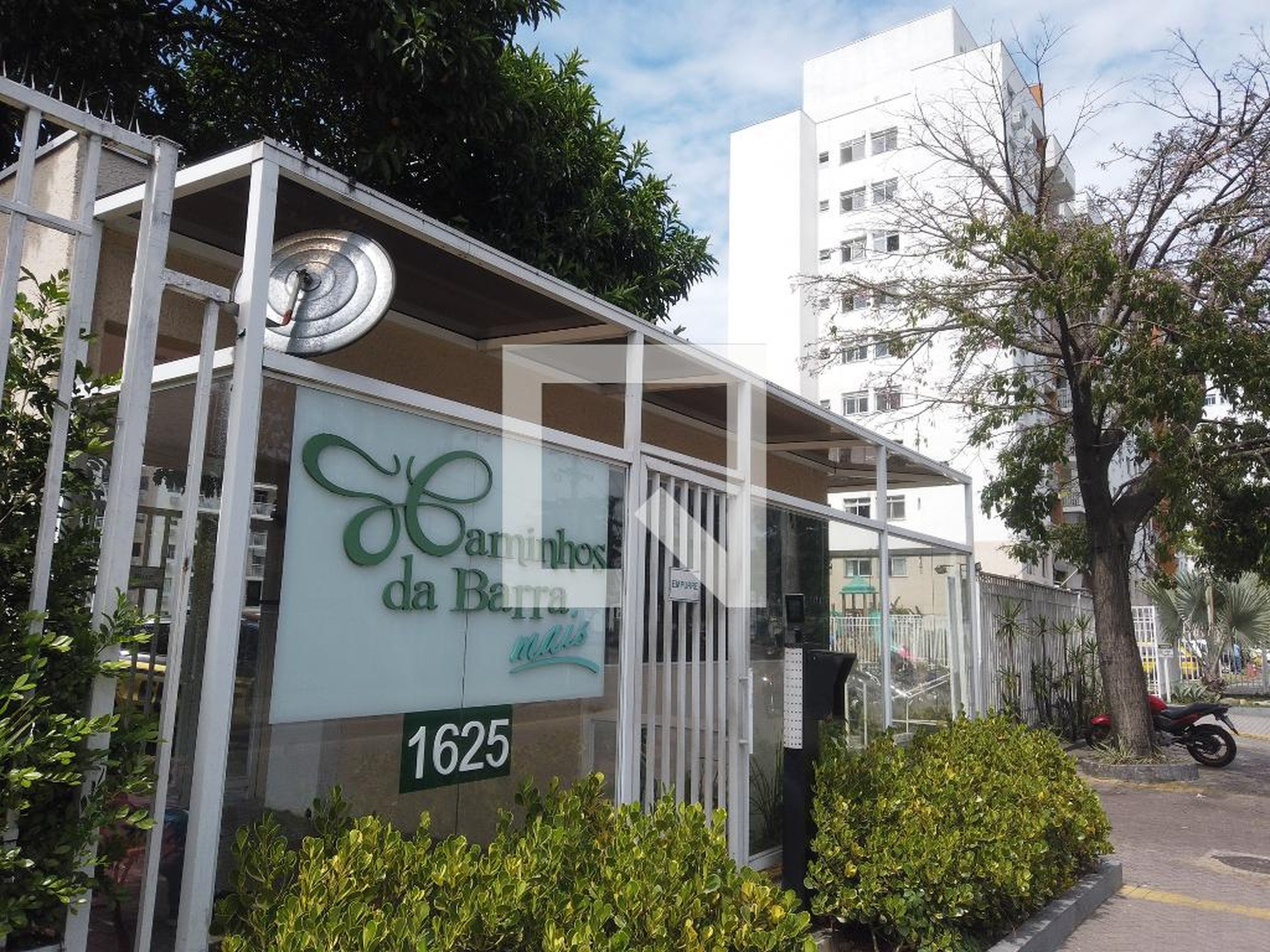 Fachada Condomínio Caminhos da Barra