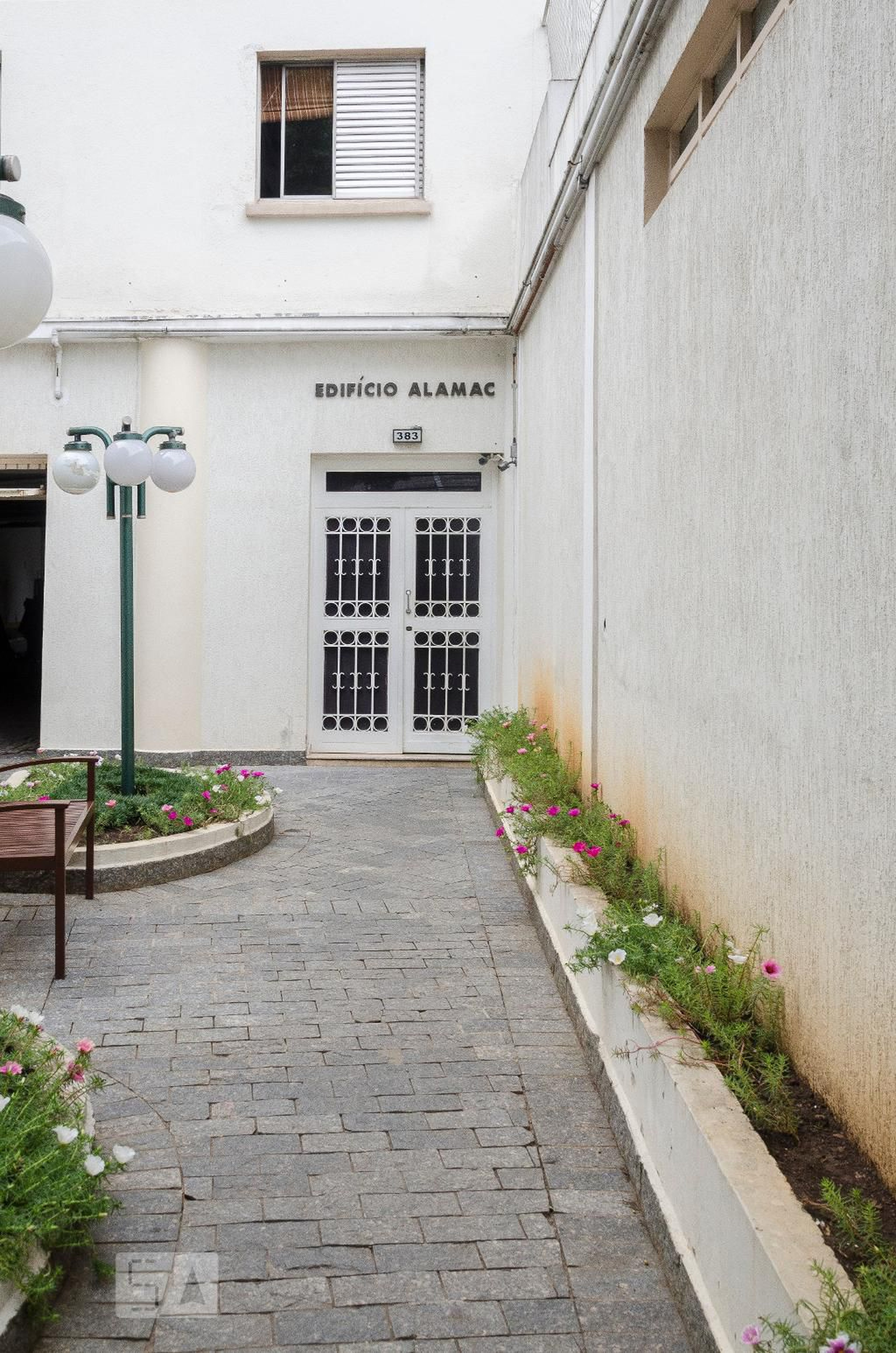 Entrada do prédio - Edifício Alamac