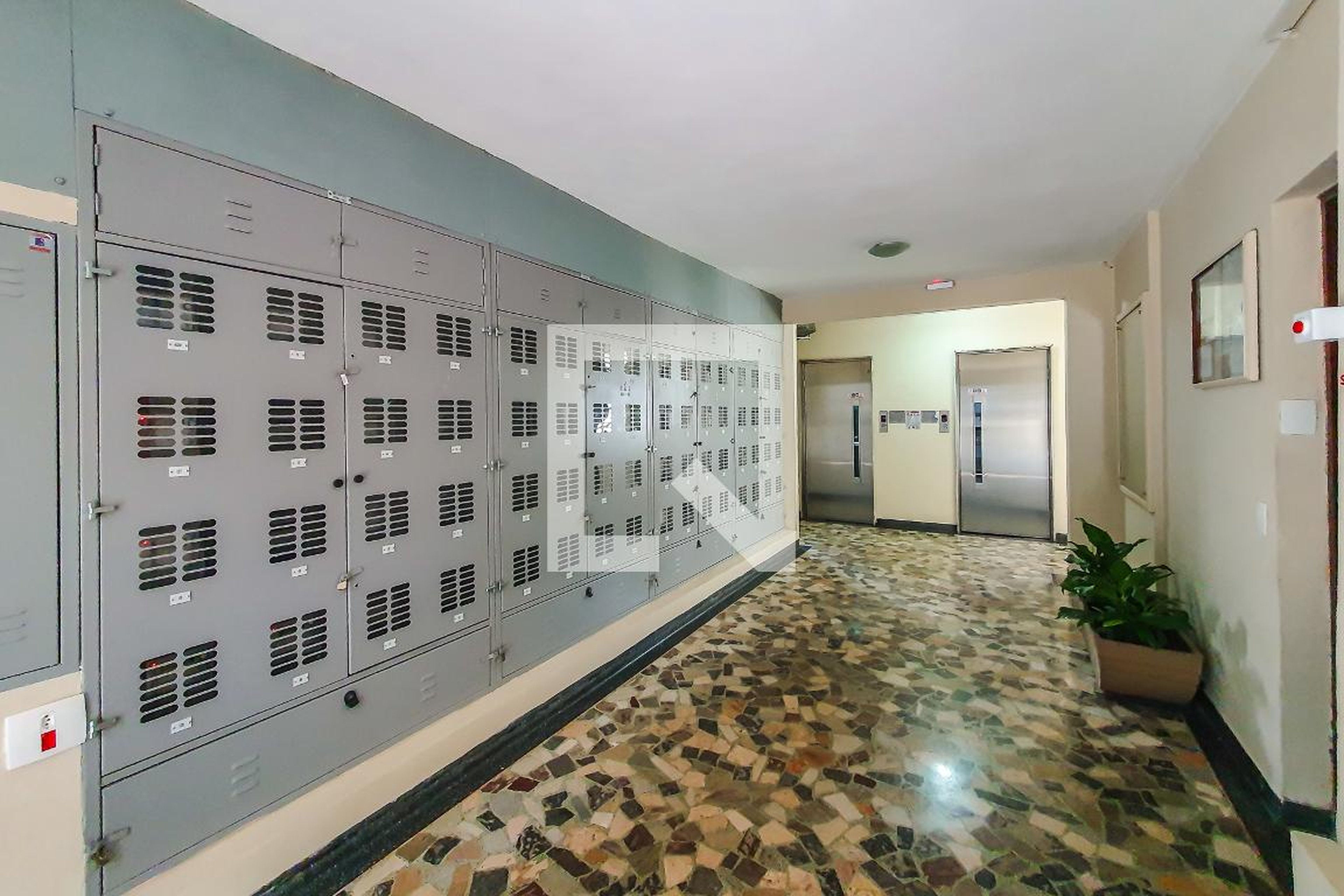 hall - Edificio Nabucco