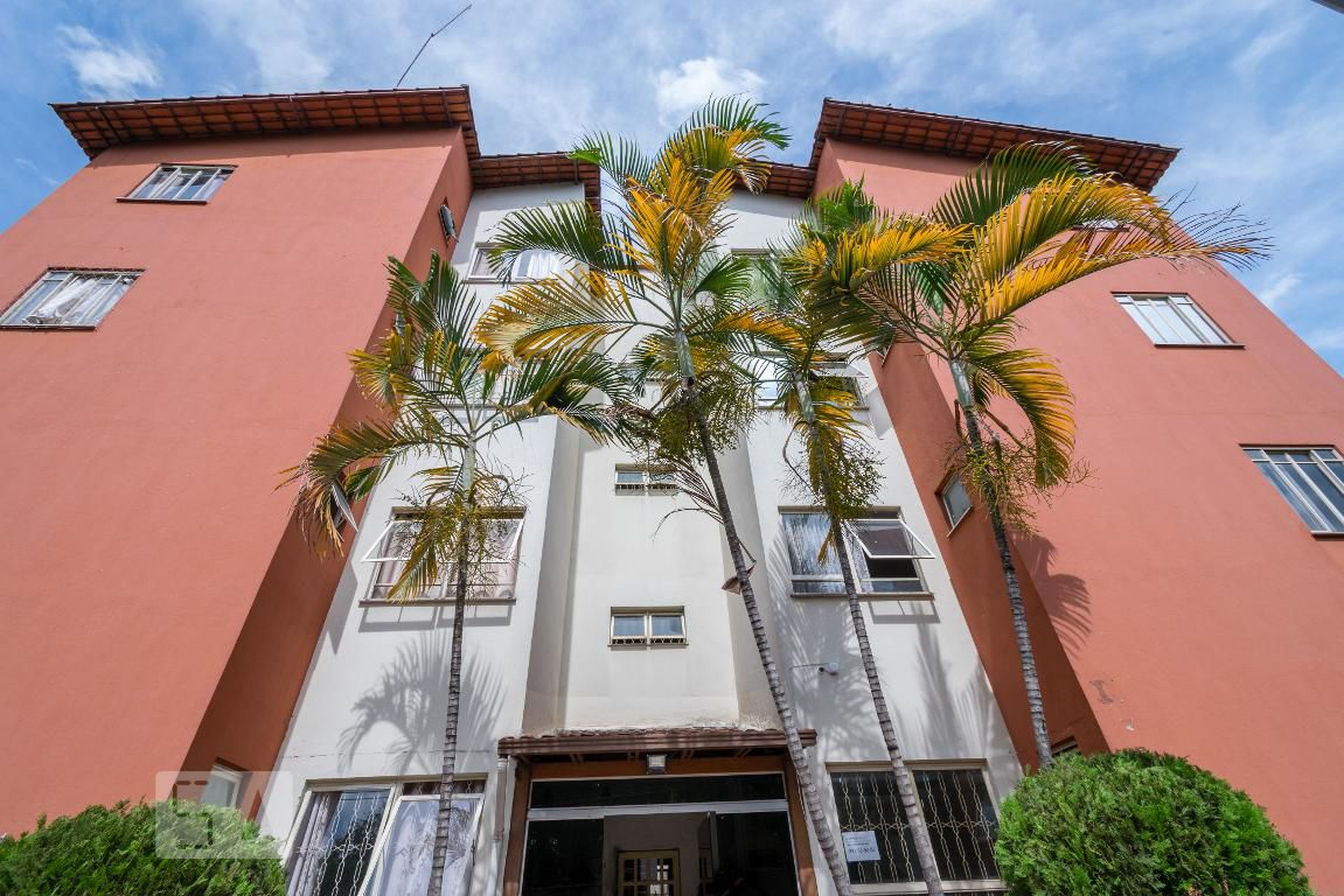 Fachada Condomínio em Rua Martinica, 530