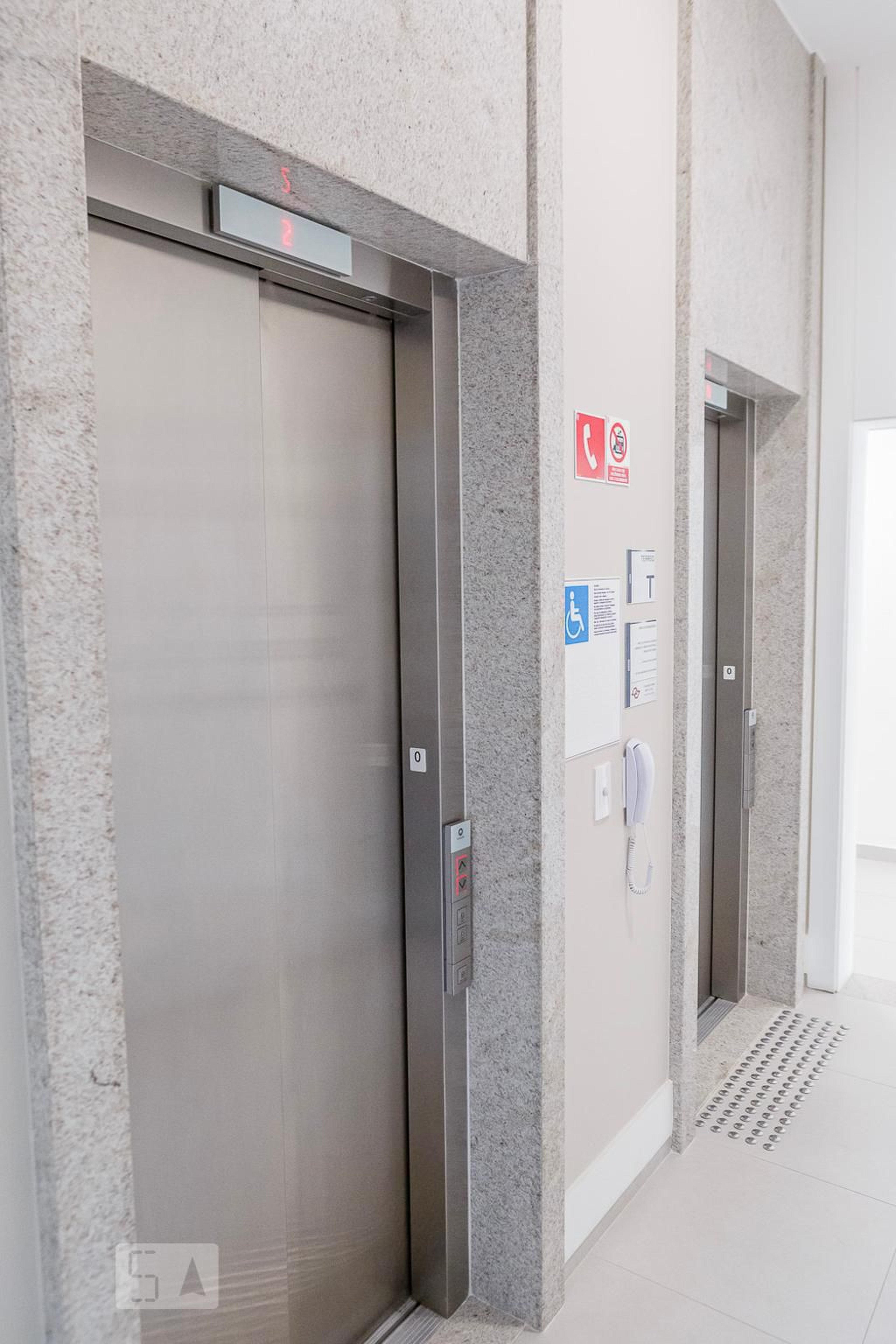 Elevador - Havaí 295