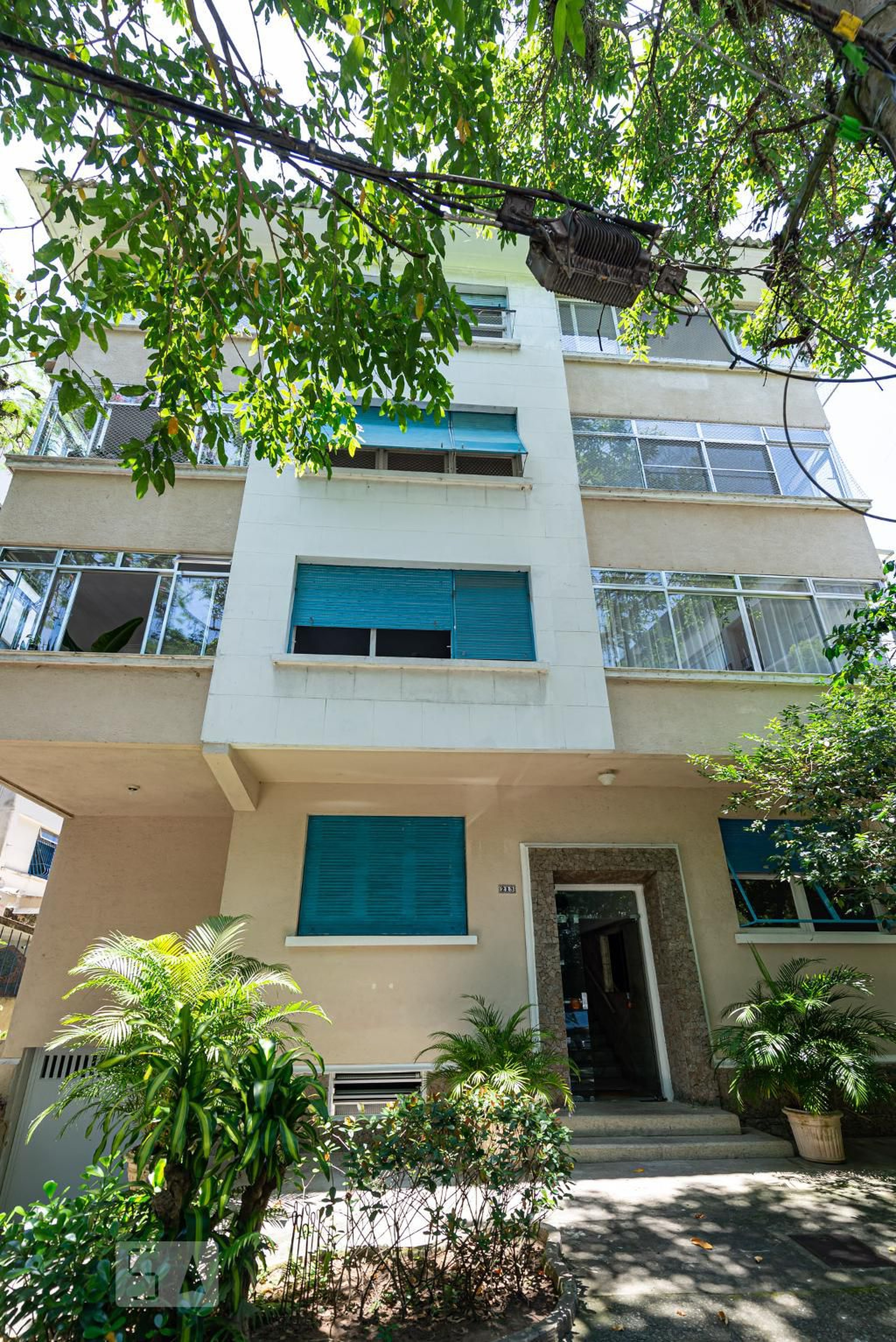 Fachada Condomínio em Rua Visconde da Graça, 213