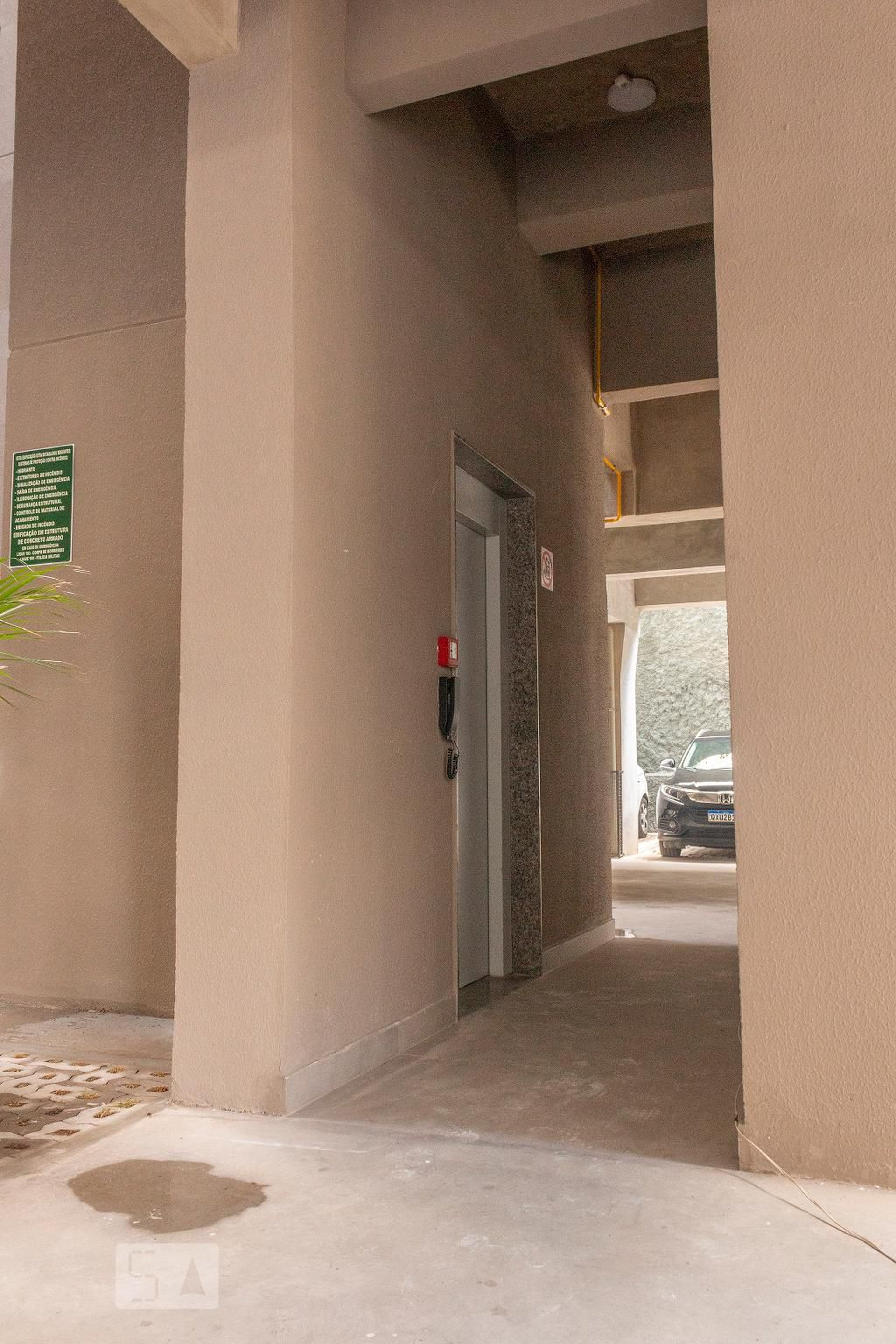 Hall de Entrada - La Brise