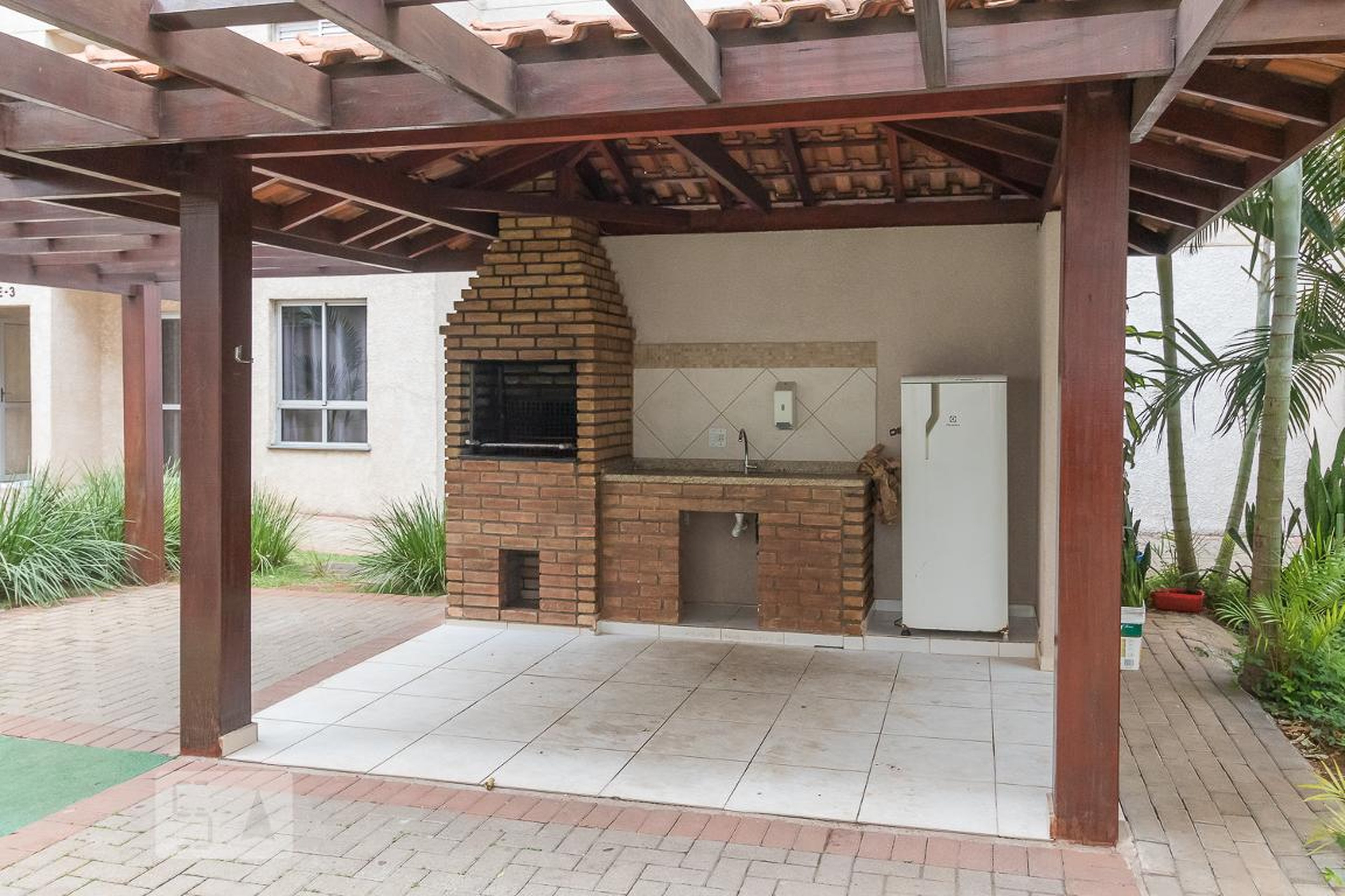 Churrasqueira - Residencial Floriza