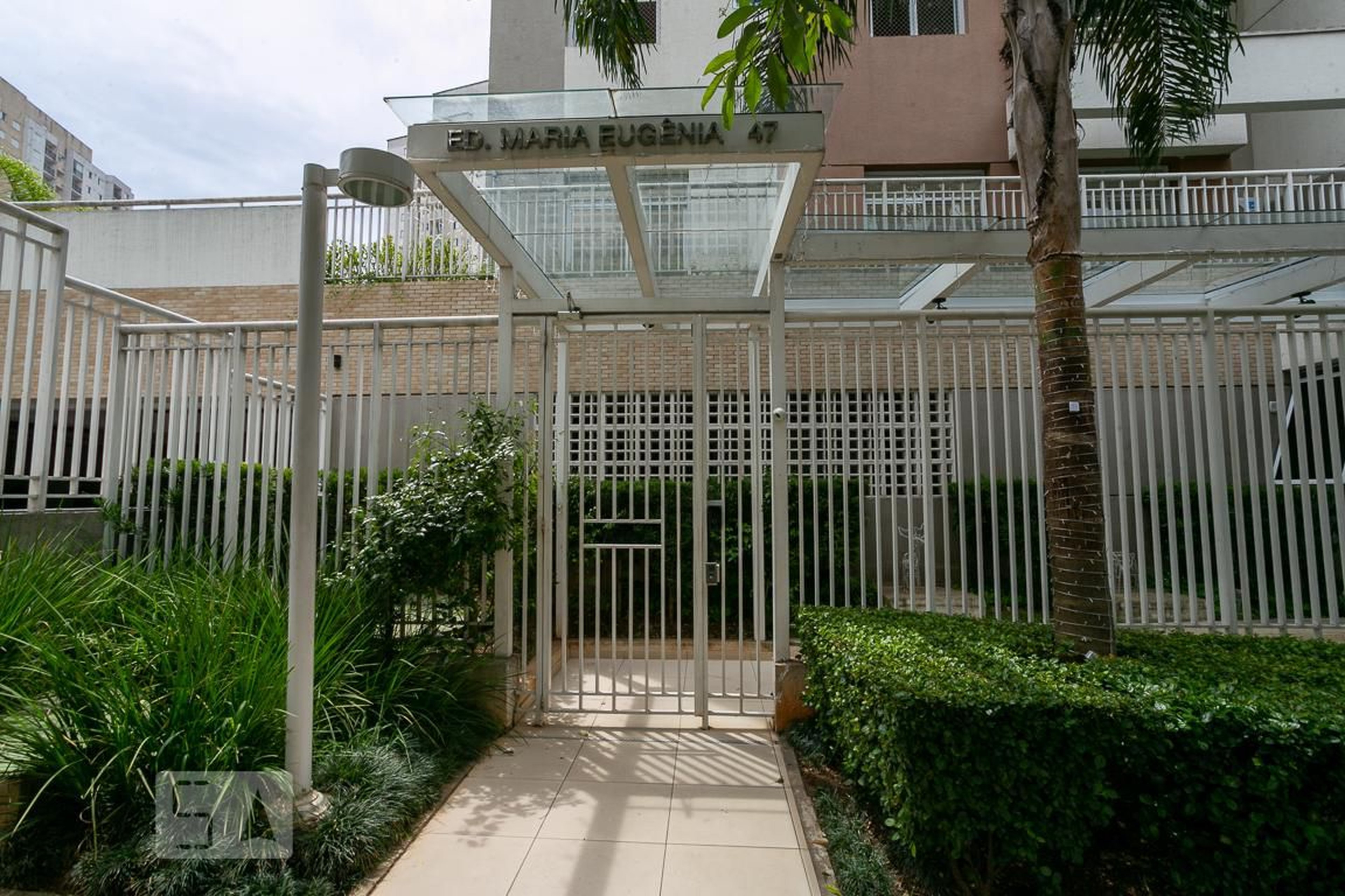 Fachada do Condomínio Condomínio Maria Eugênia