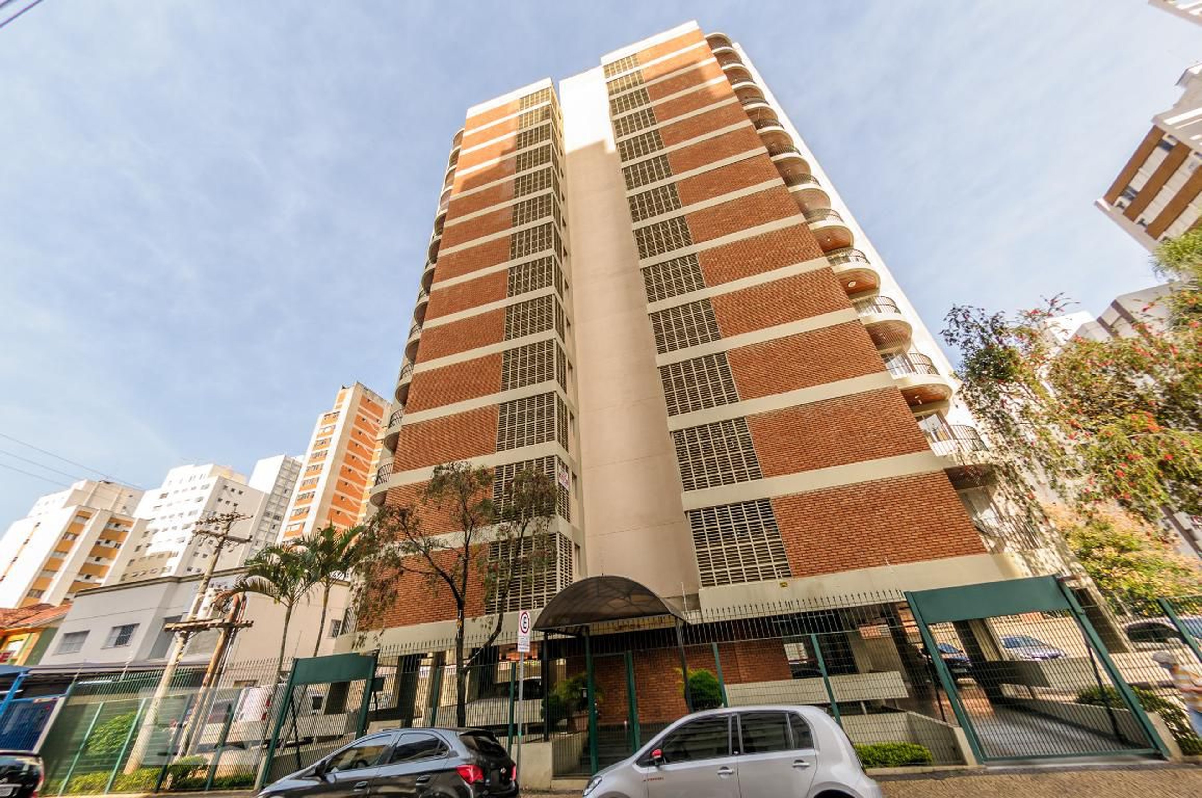 Fachada do Prédio Condomínio em Rua Padre Vieira, 1153