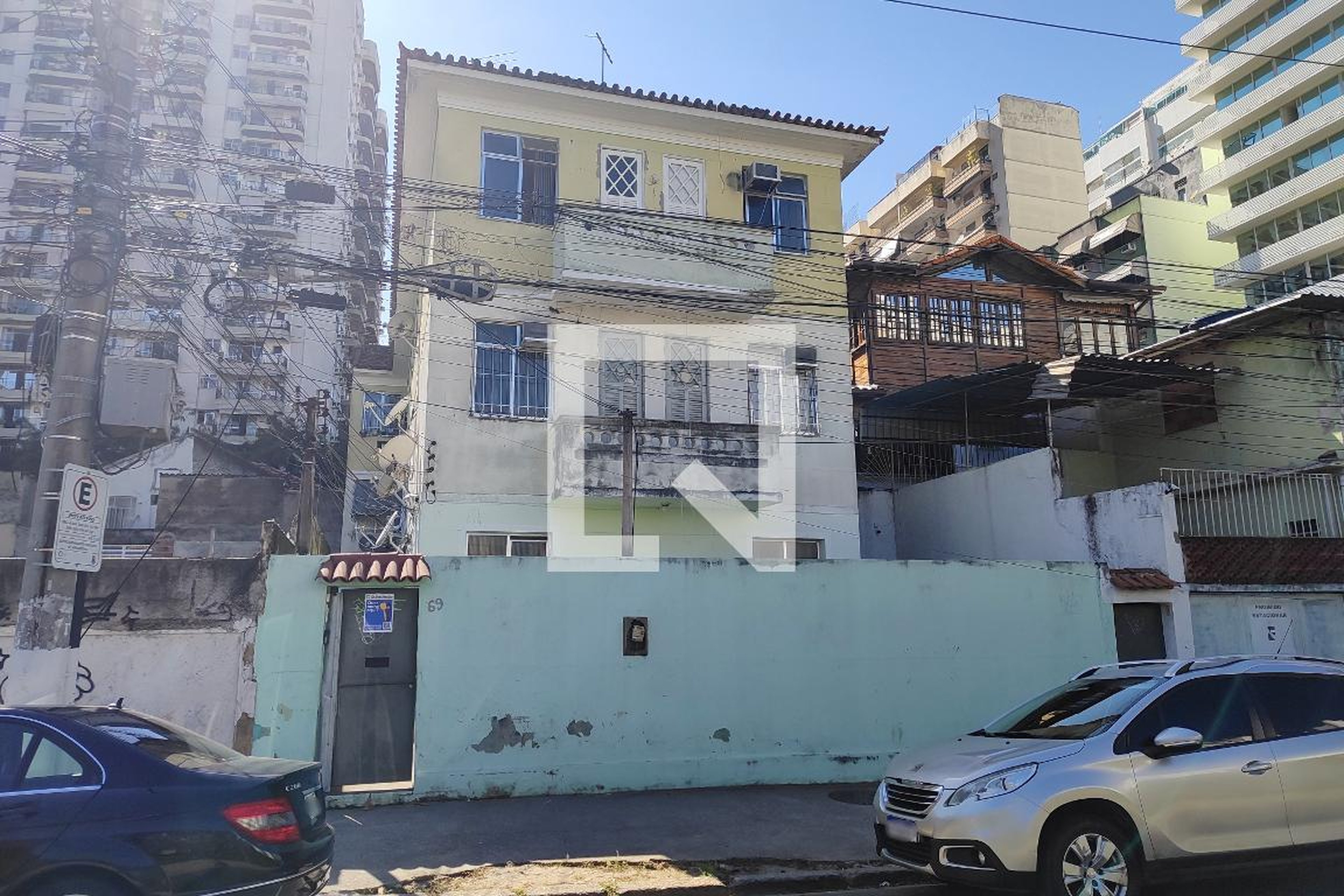 Fachada do Prédio Condomínio em Rua Presidente João Pessoa, 69