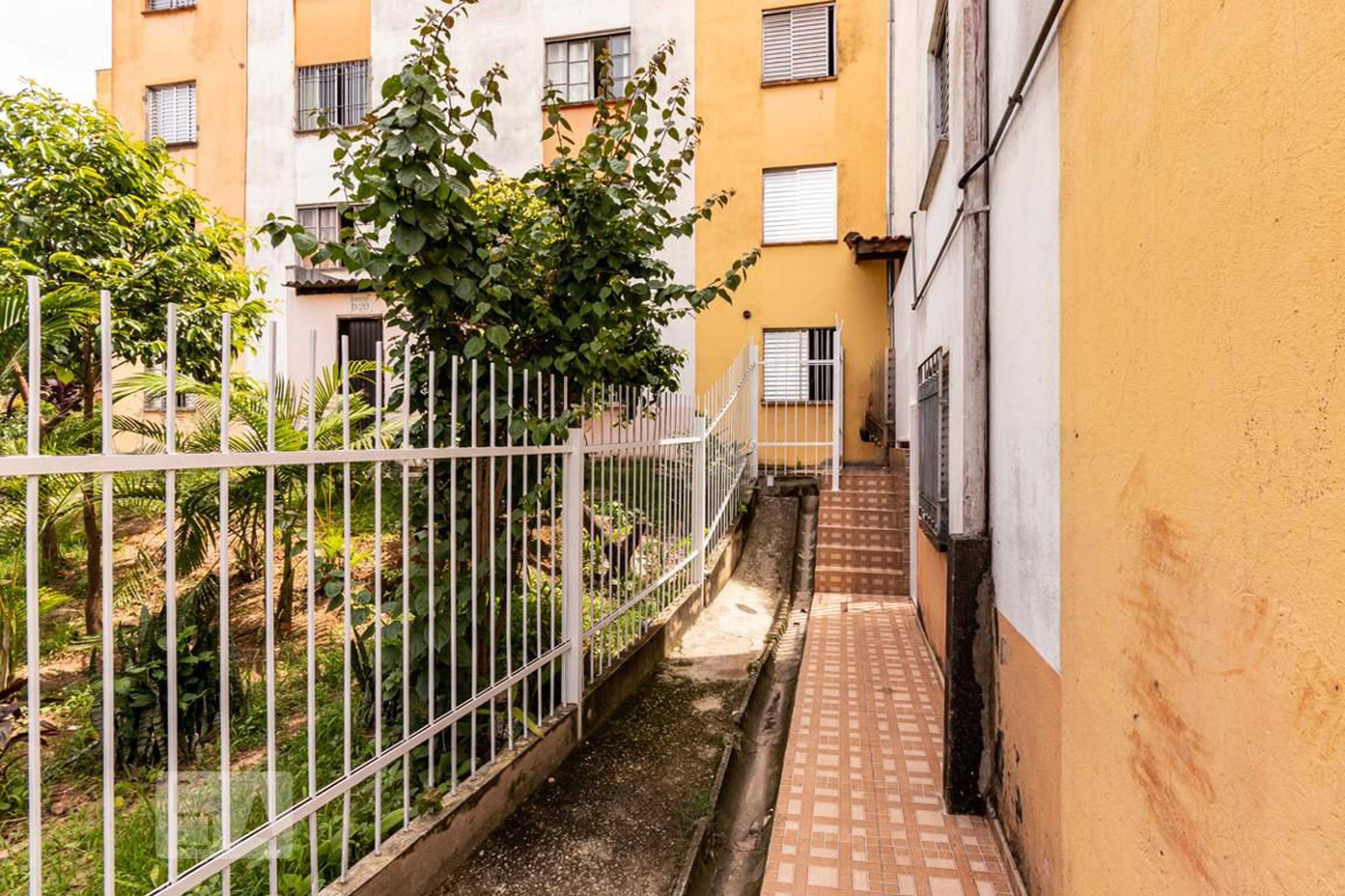 Área comum - Conjunto Habitacional Garagem