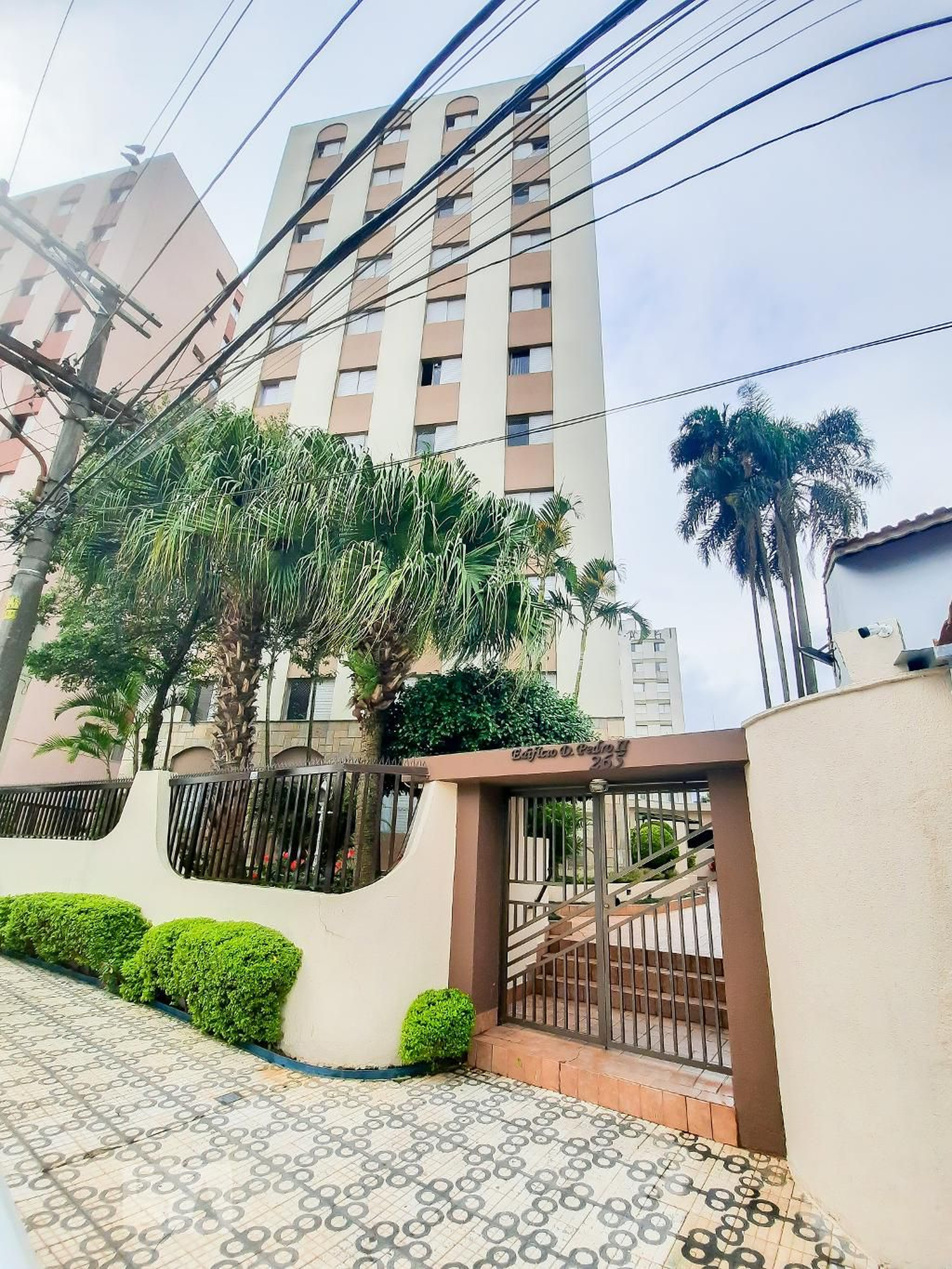 Fachada do Condomínio Condomínio Quinta da Boa Vistaneon