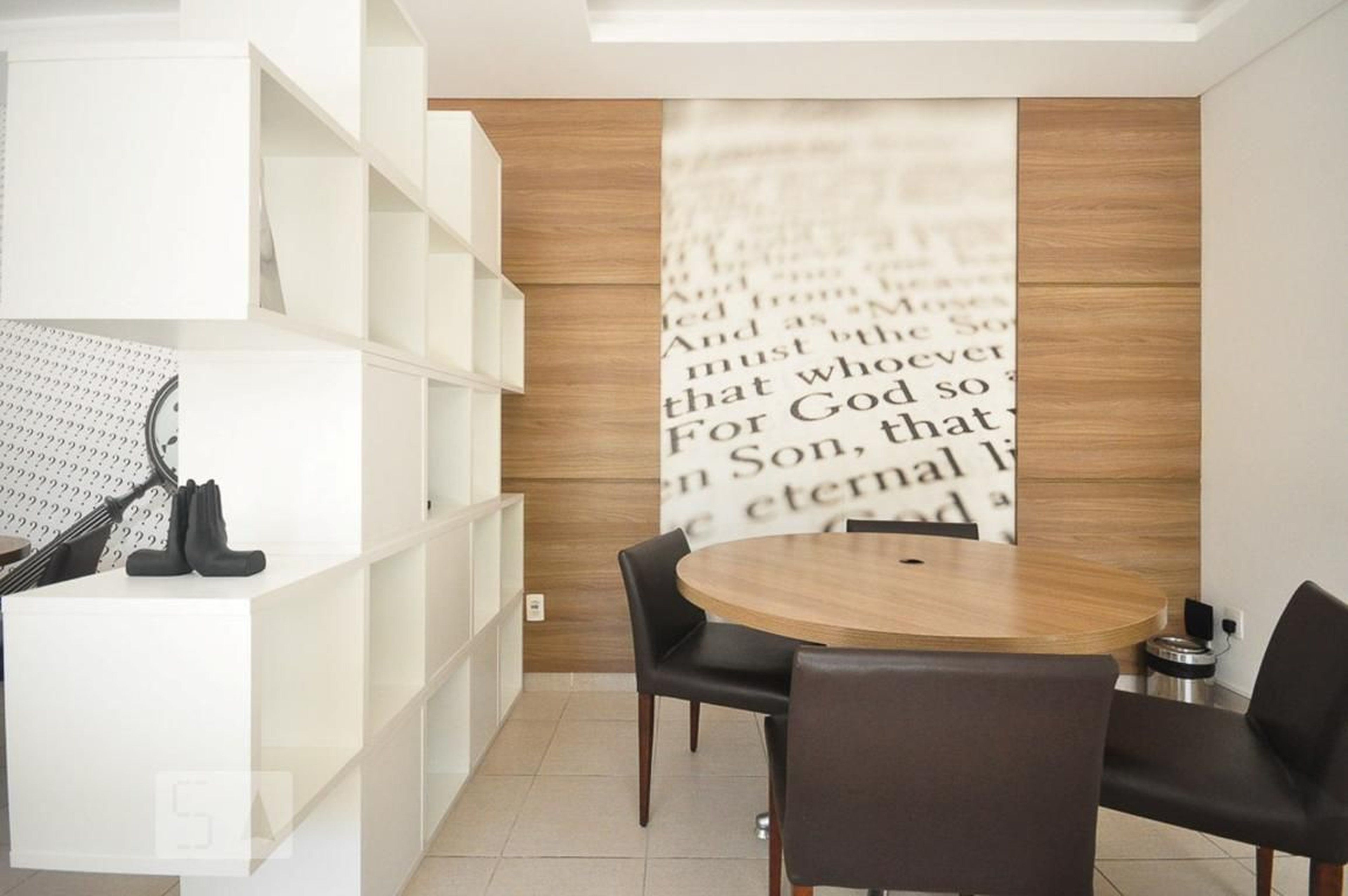 Sala de Reunião - Sense Botanic