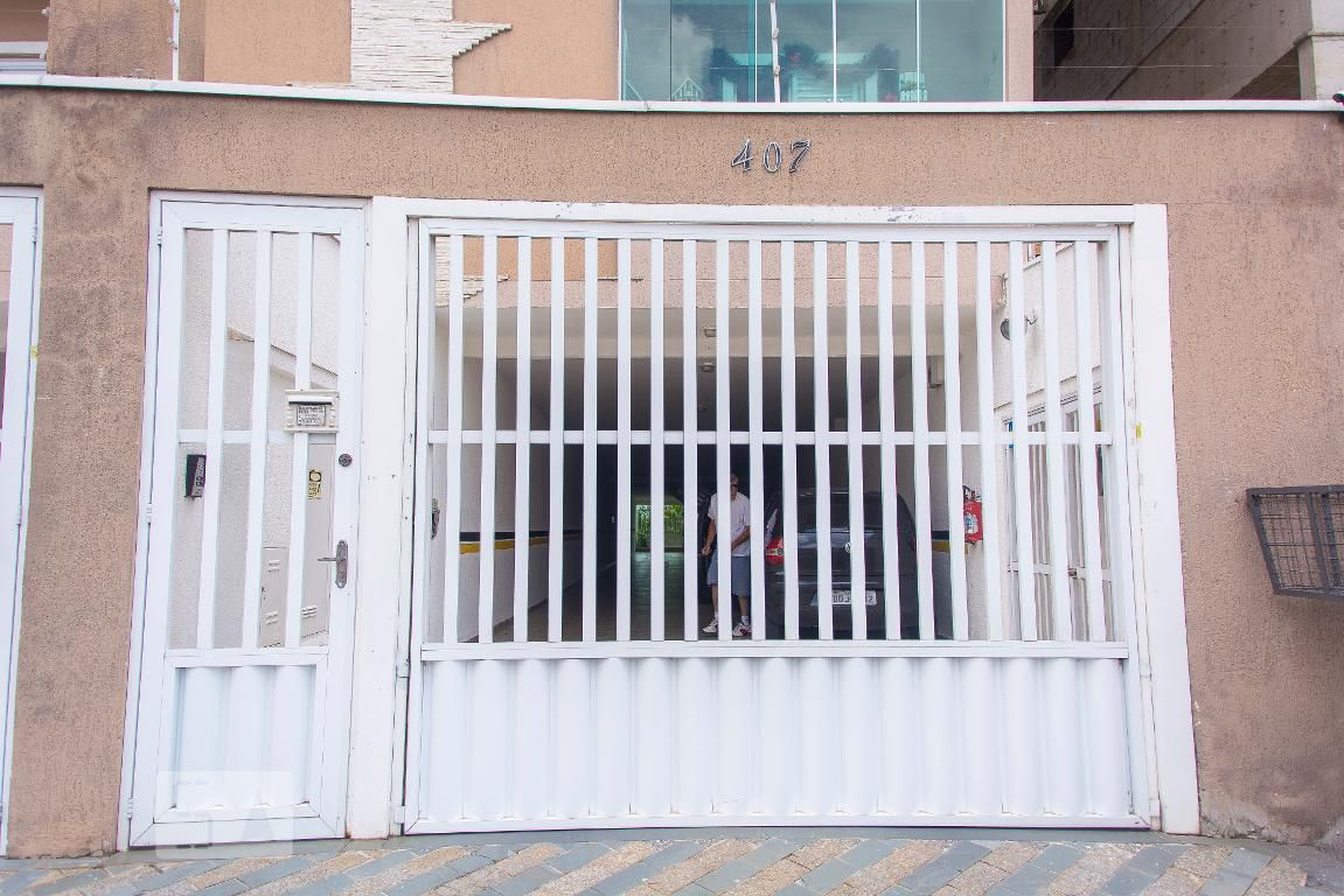 Fachada Condomínio em Rua Muritiba, 407