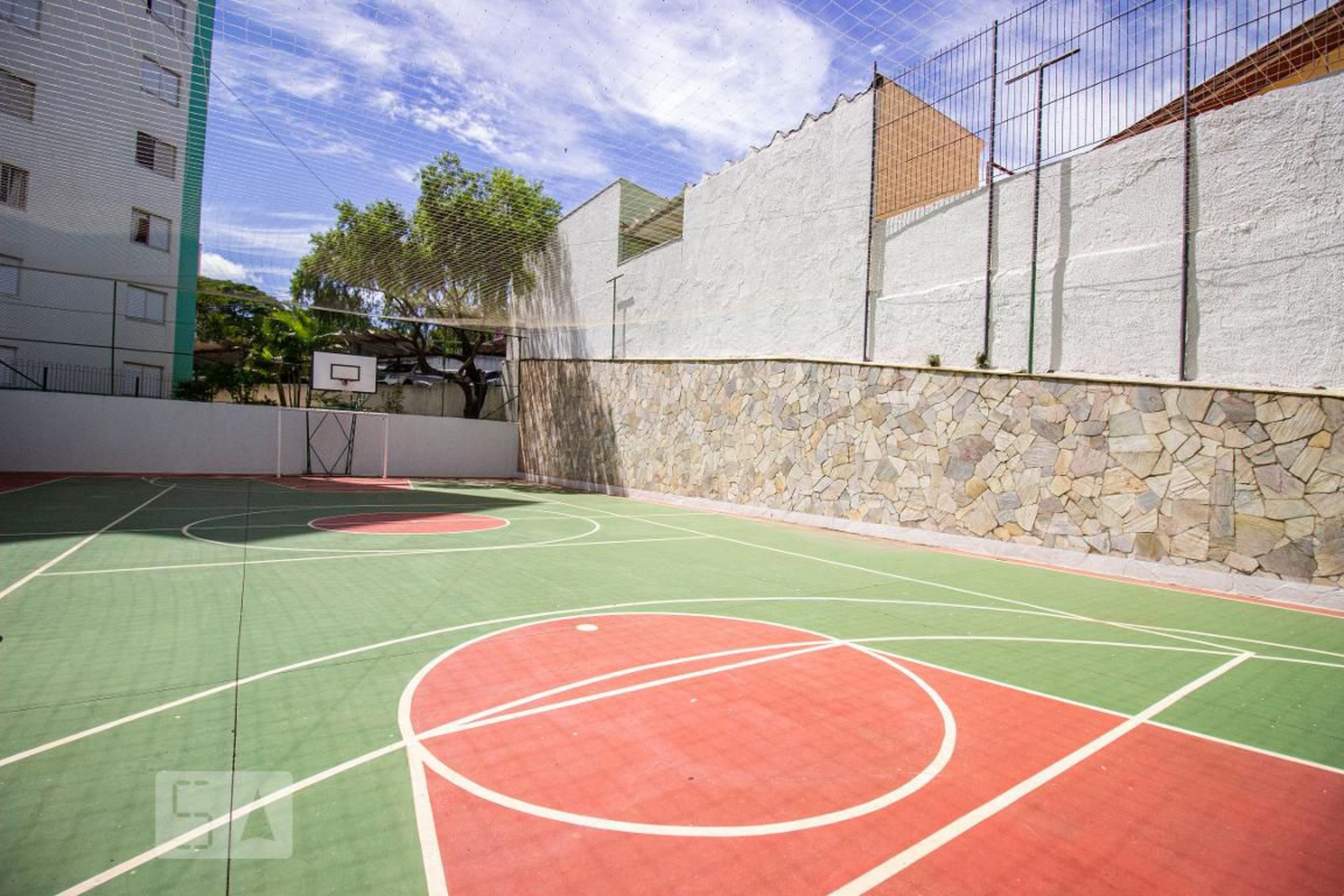 Quadra Esportiva - Delfim Verde