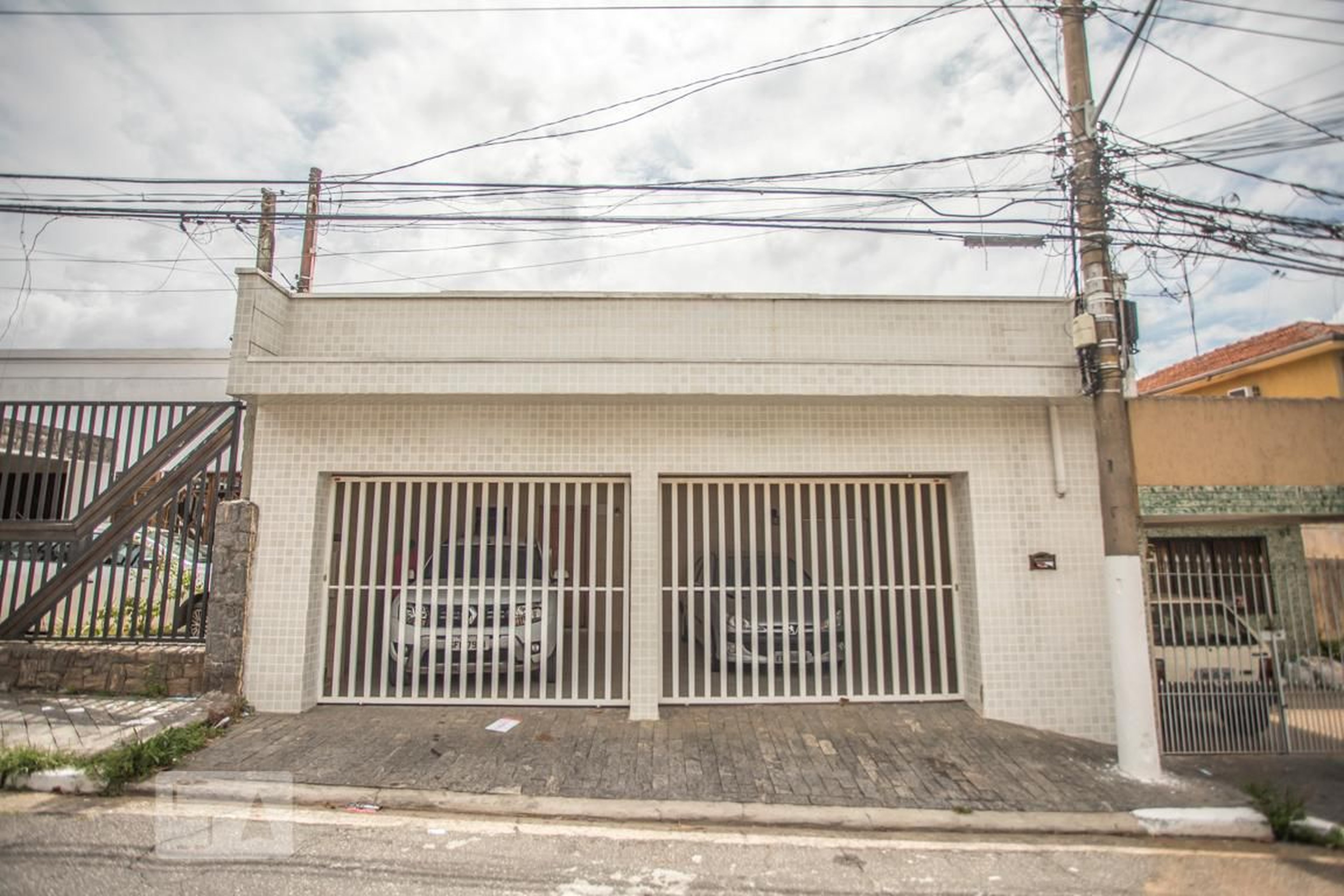 Fachada Condomínio em R. Cazério Lembo, 55