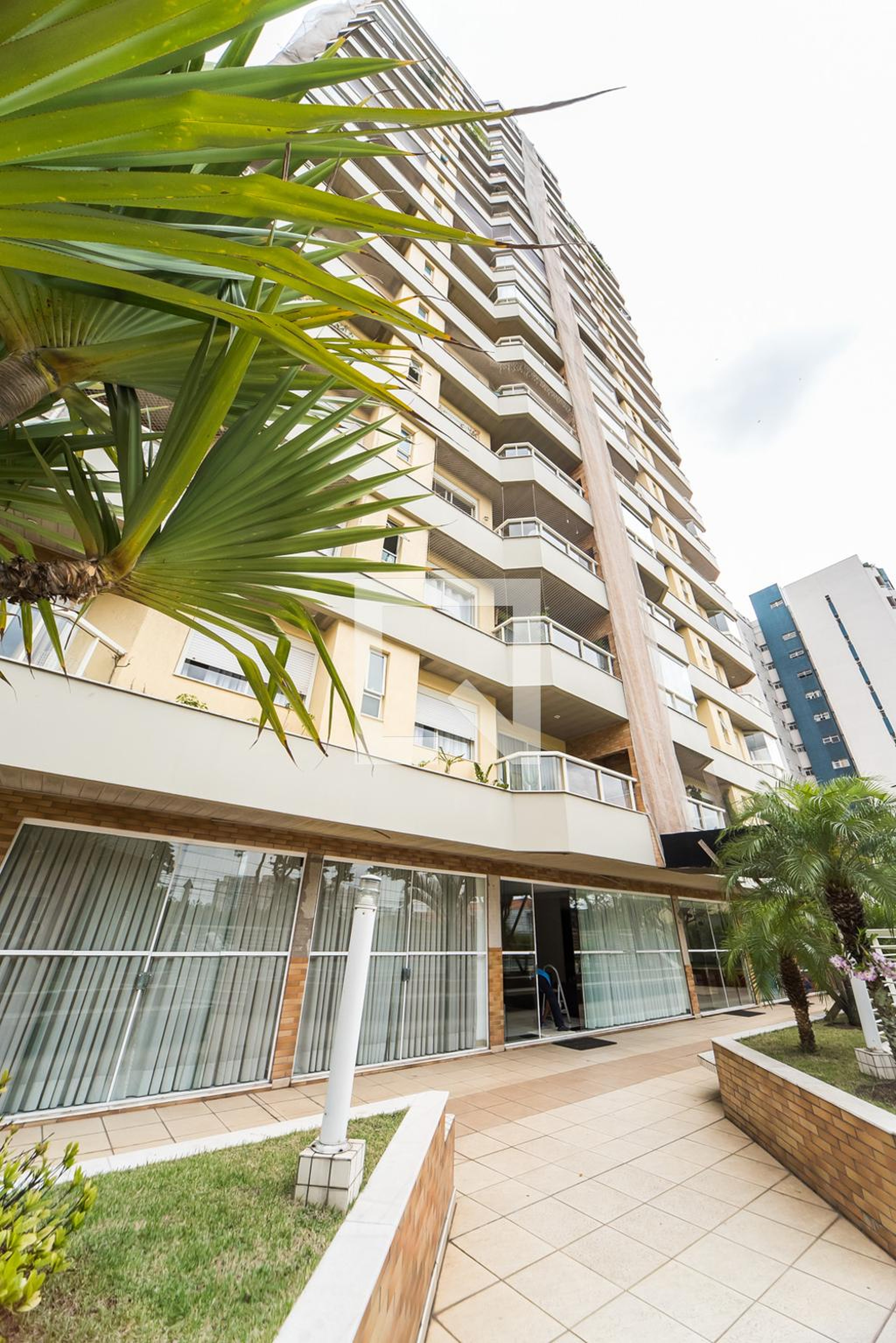 Fachada Residencial Monserrat ||