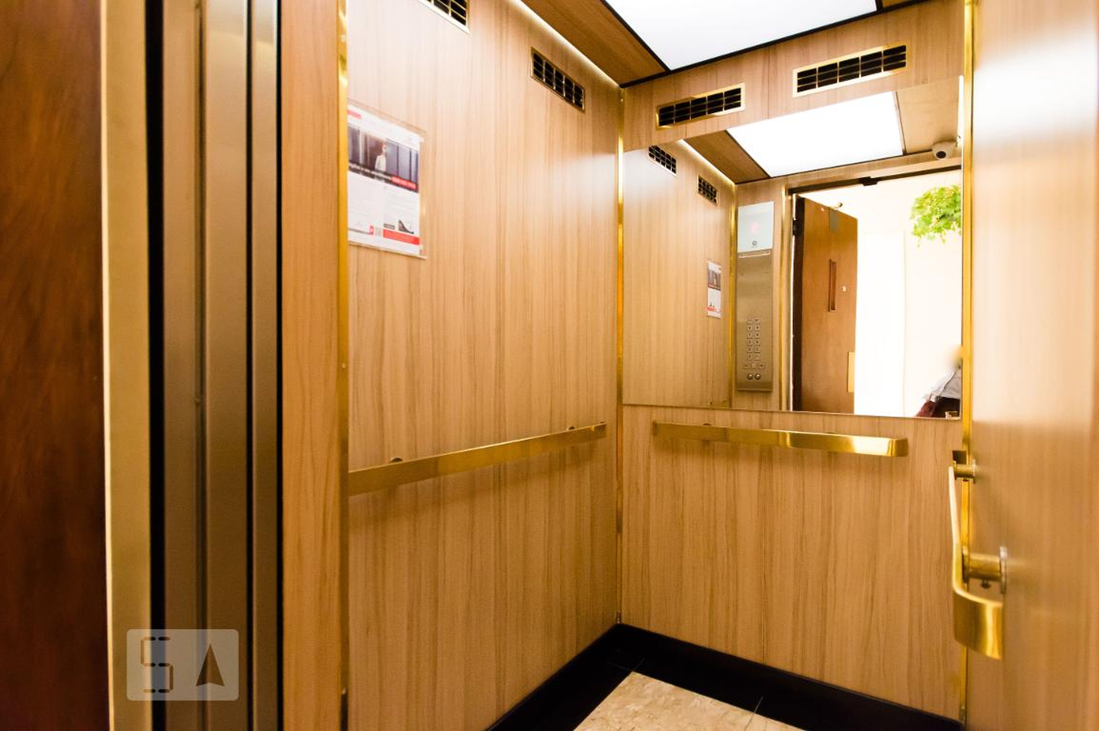 Elevador - Edifício Imperial