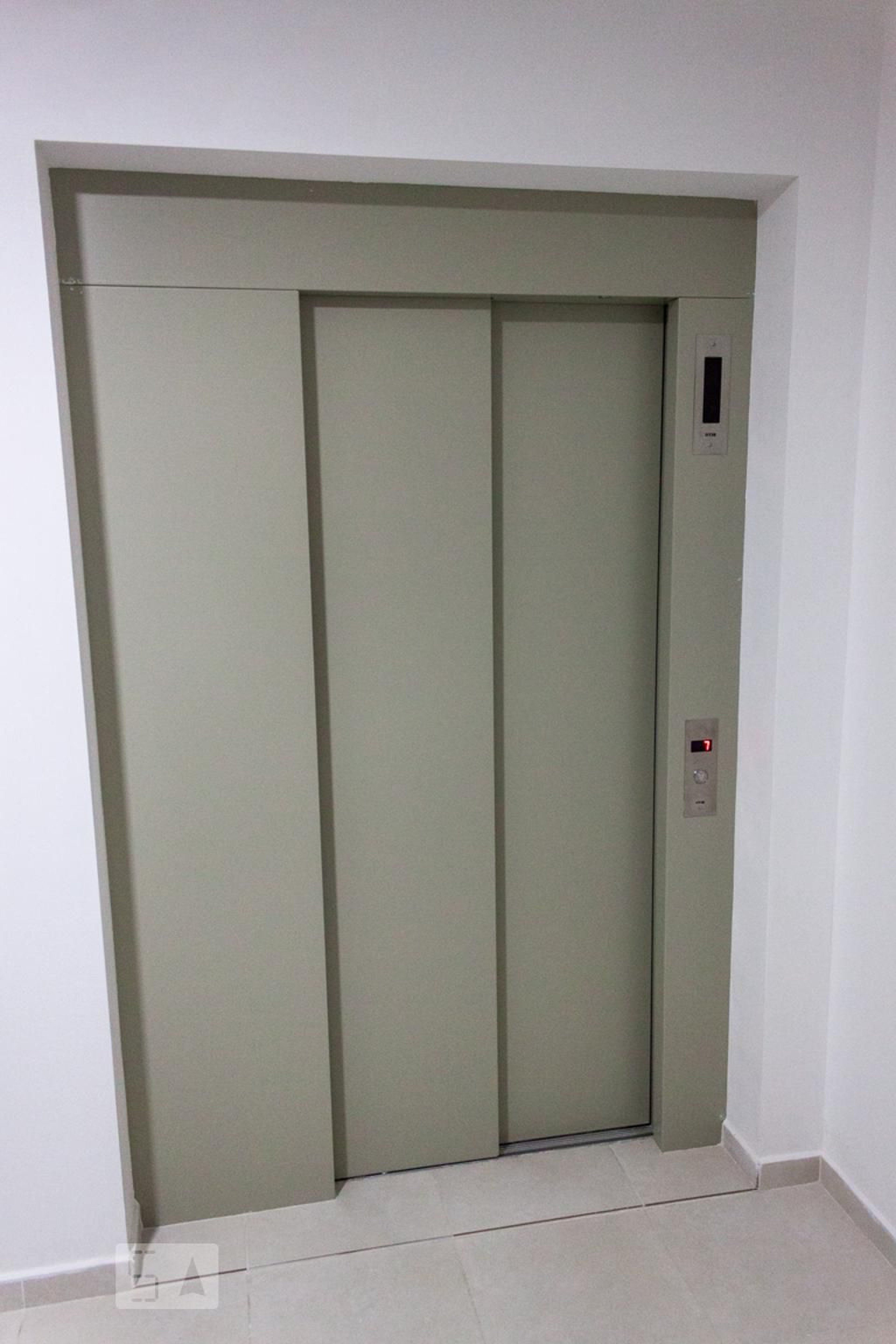 Elevador - Porto Real