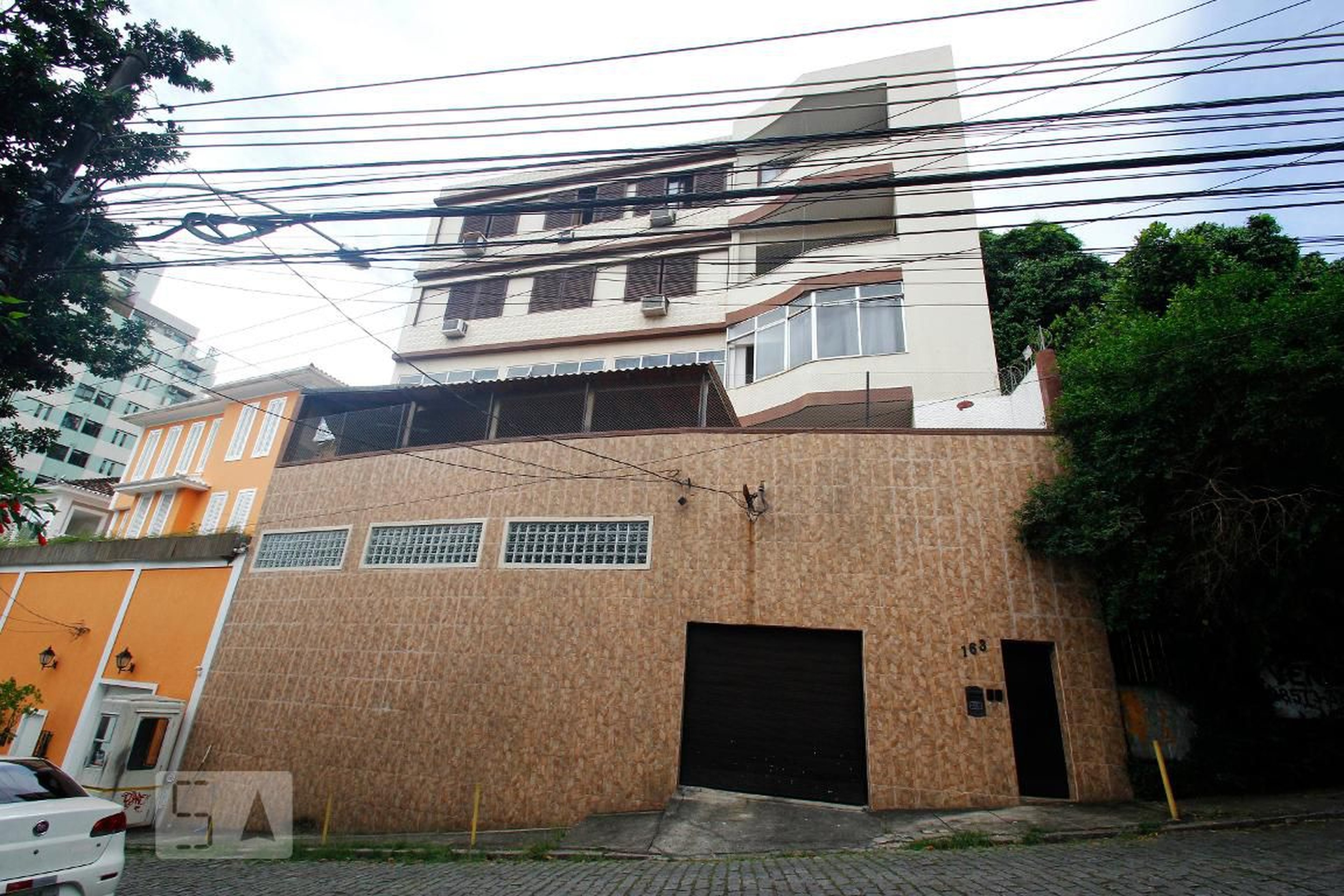 Fachada do Prédio Condomínio em Rua Professor Luiz Cantanhede, 163