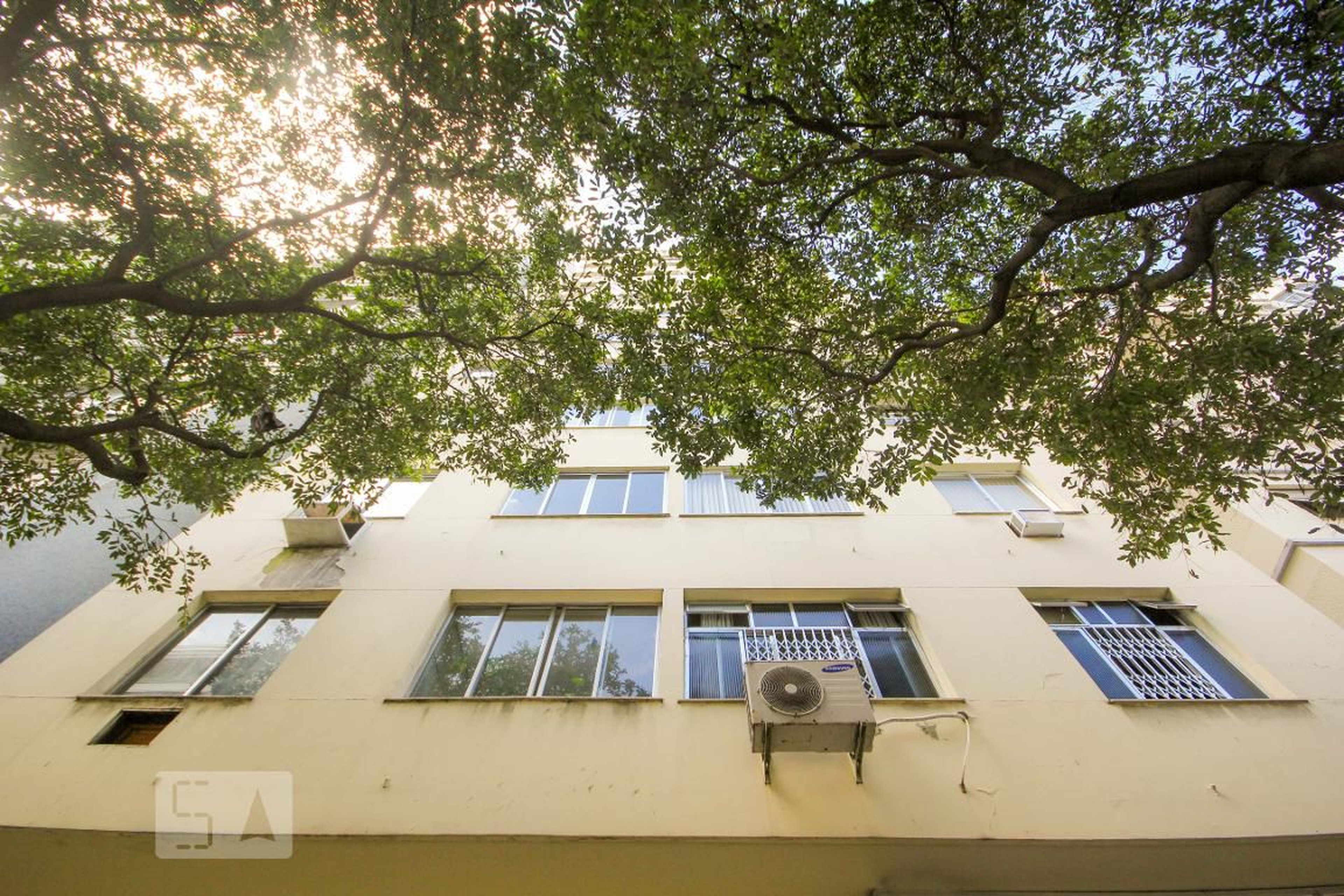 Fachada Edifício Constellation