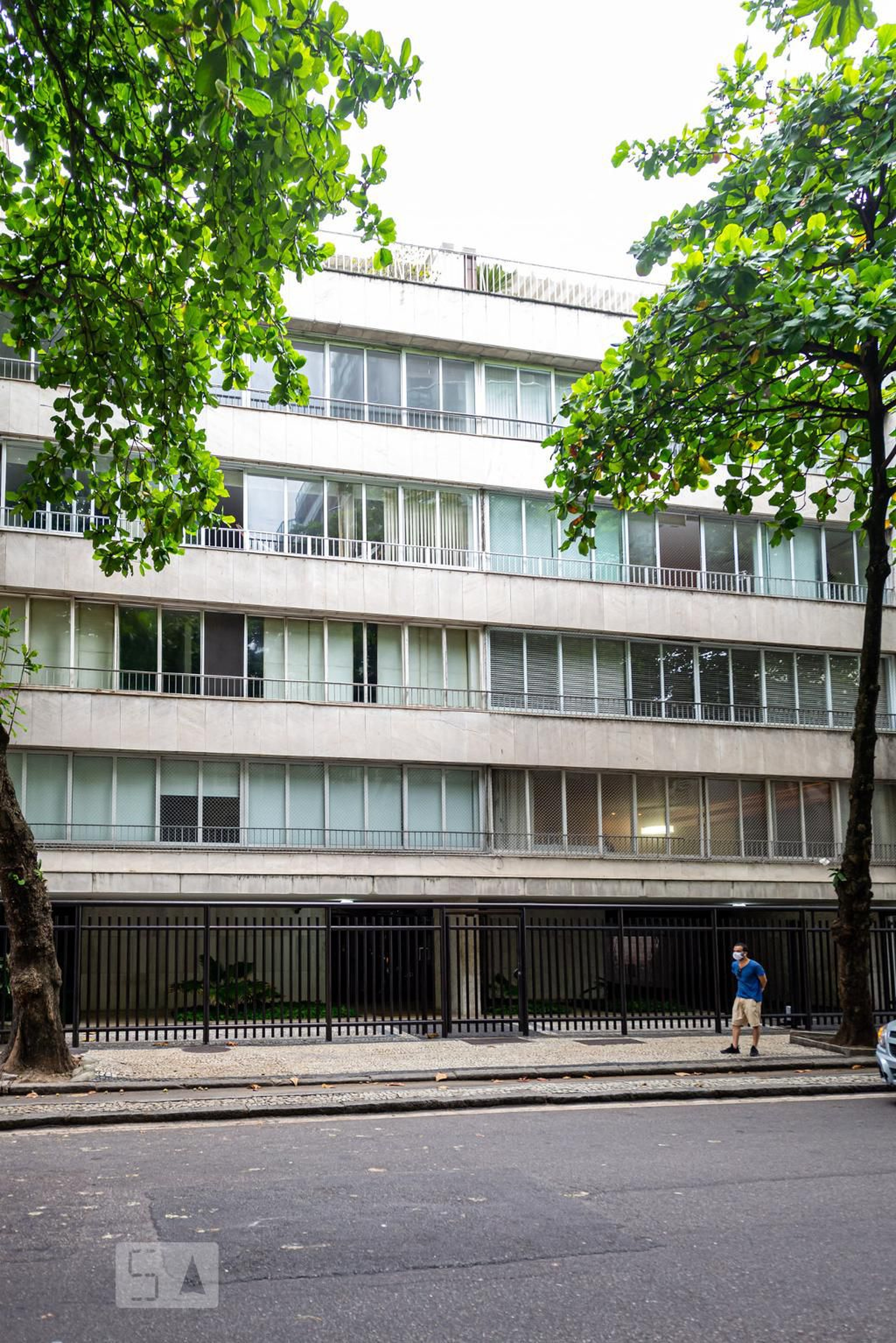Fachada Condomínio em Rua Francisco Otaviano, 161