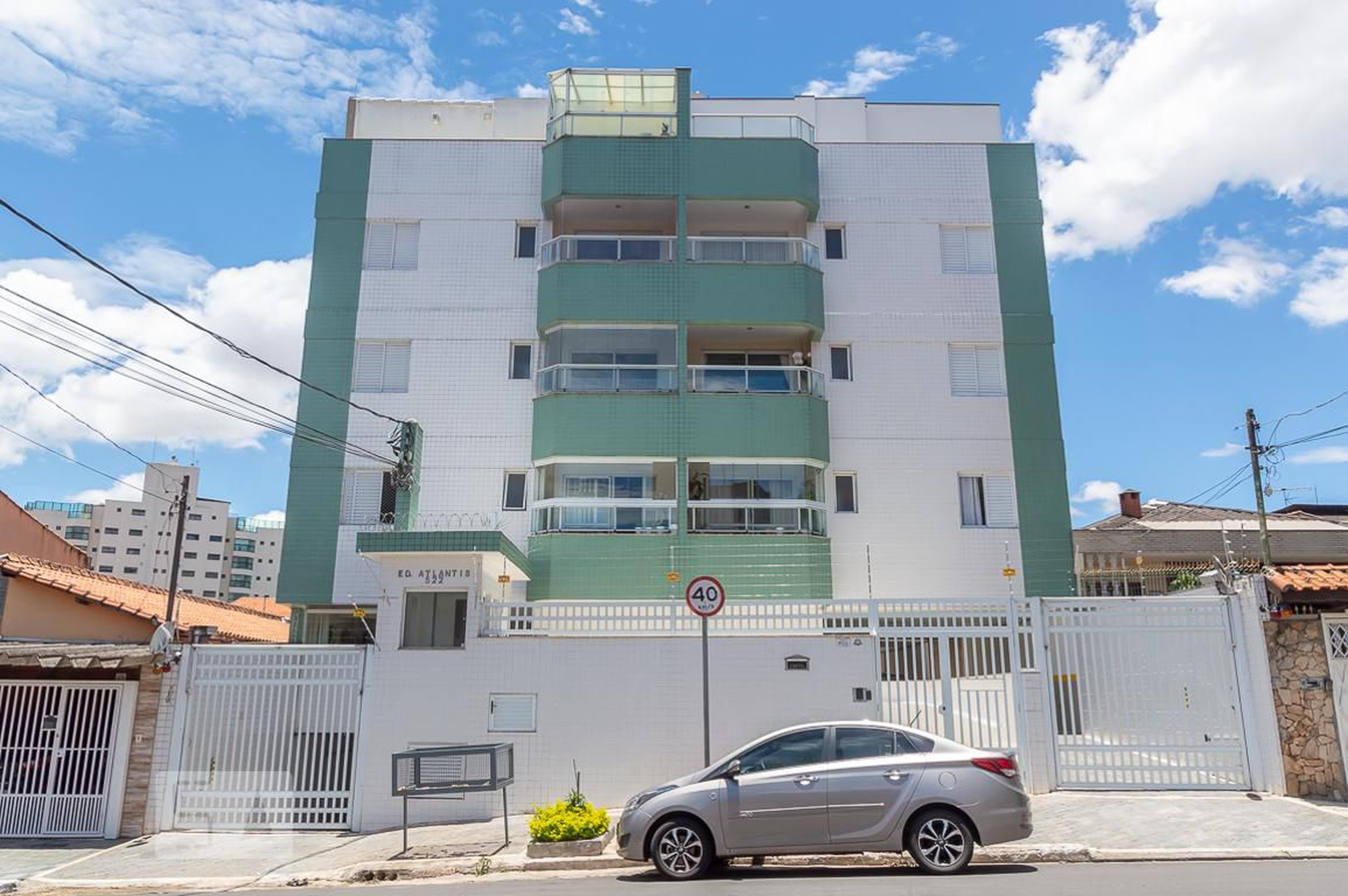 Fachada do Prédio Condomínio Atlantis