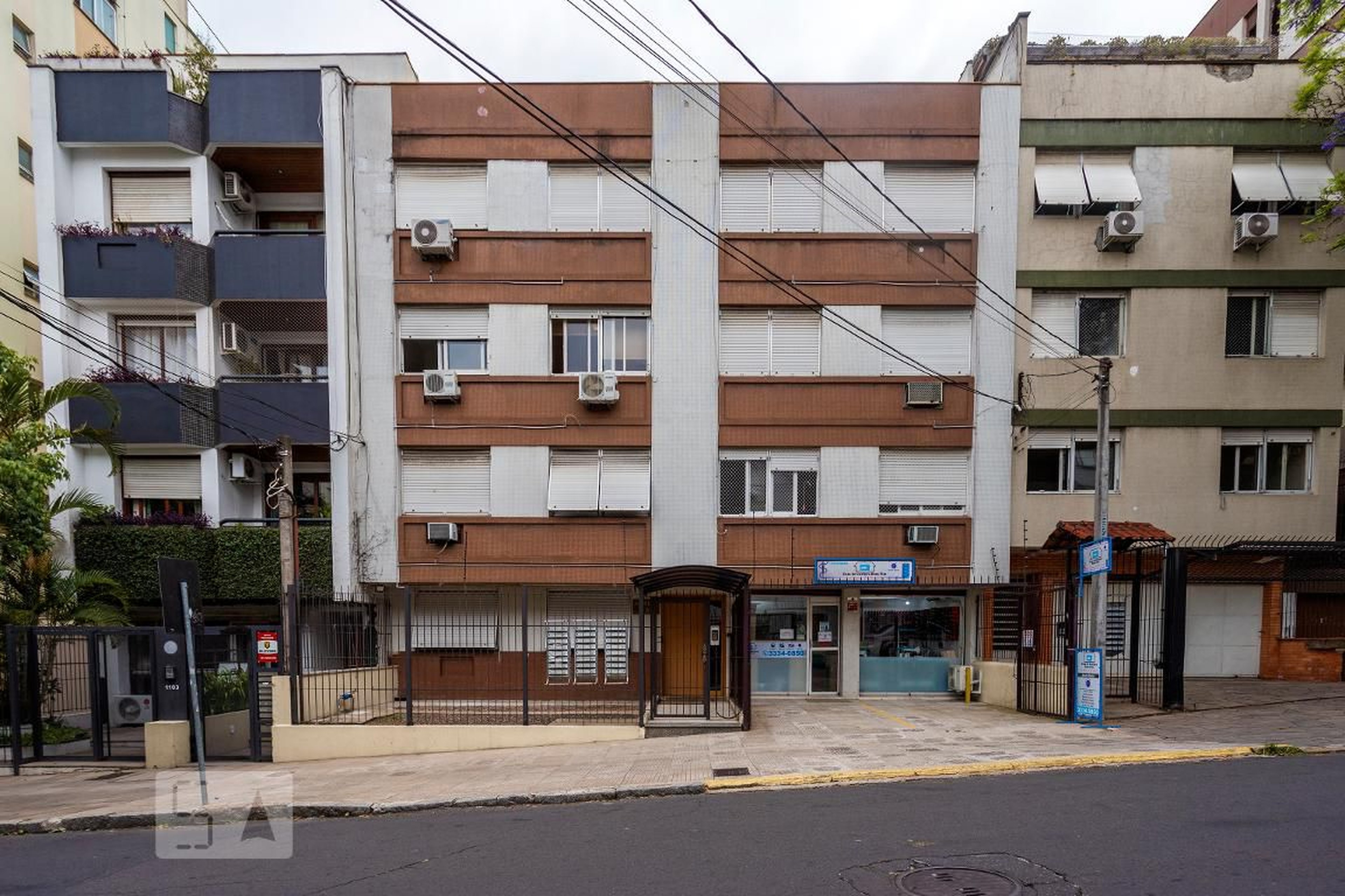 Fachada Condomínio em Rua Garibaldi, 1095