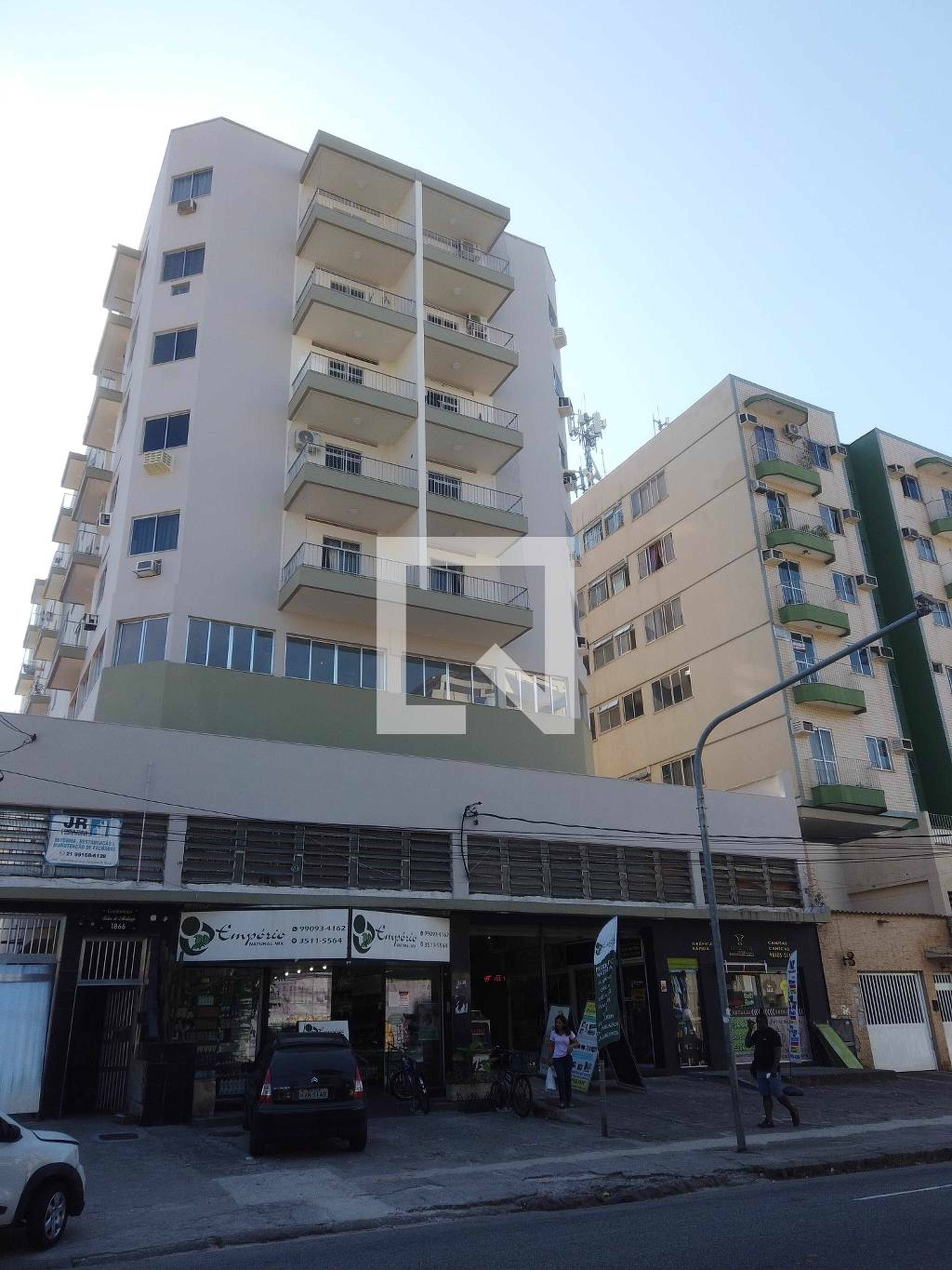 Fachada Condomínio em Estrada do Tindiba, 1866