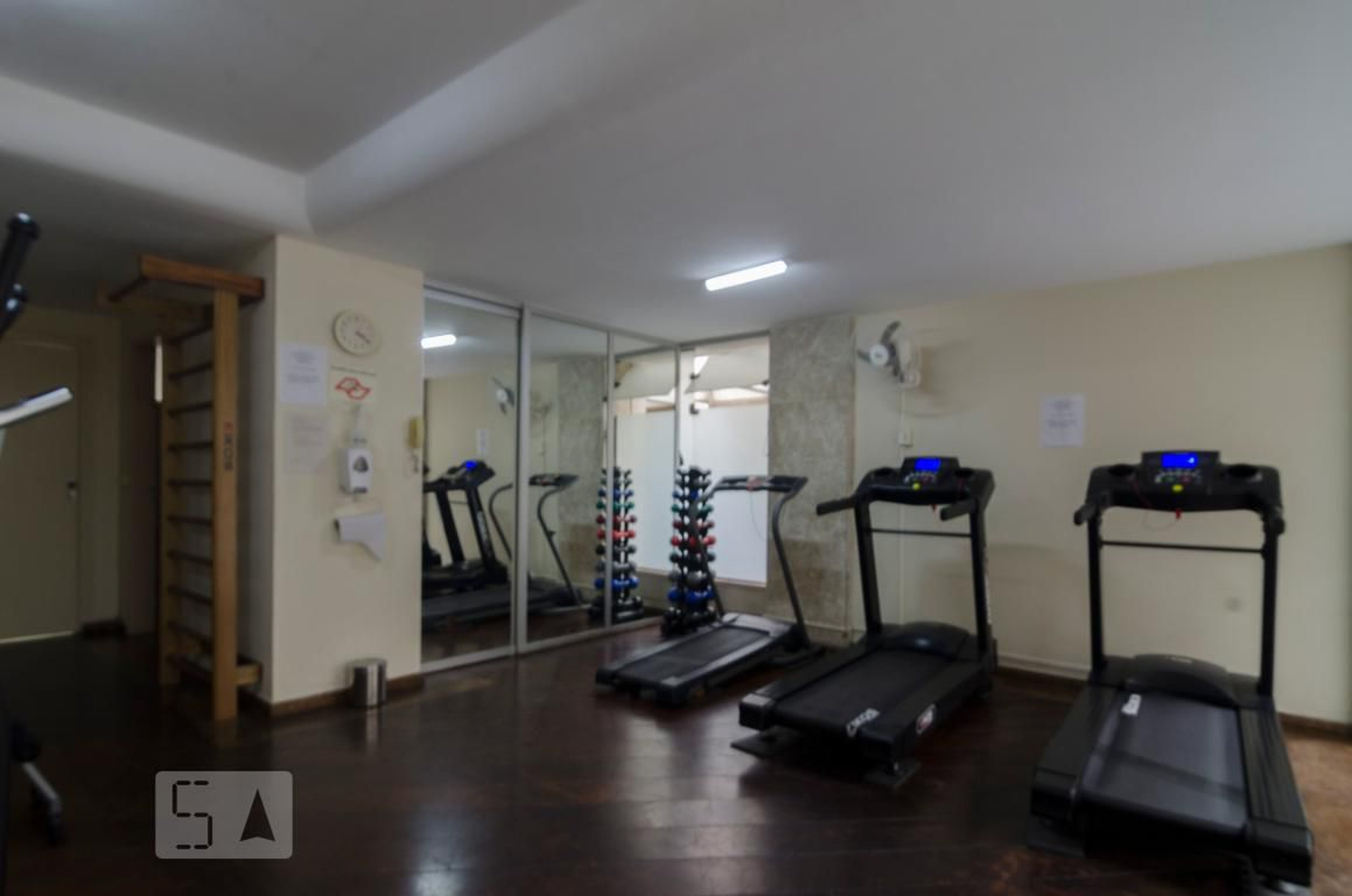 Academia - Claudia Regina e Tatiana