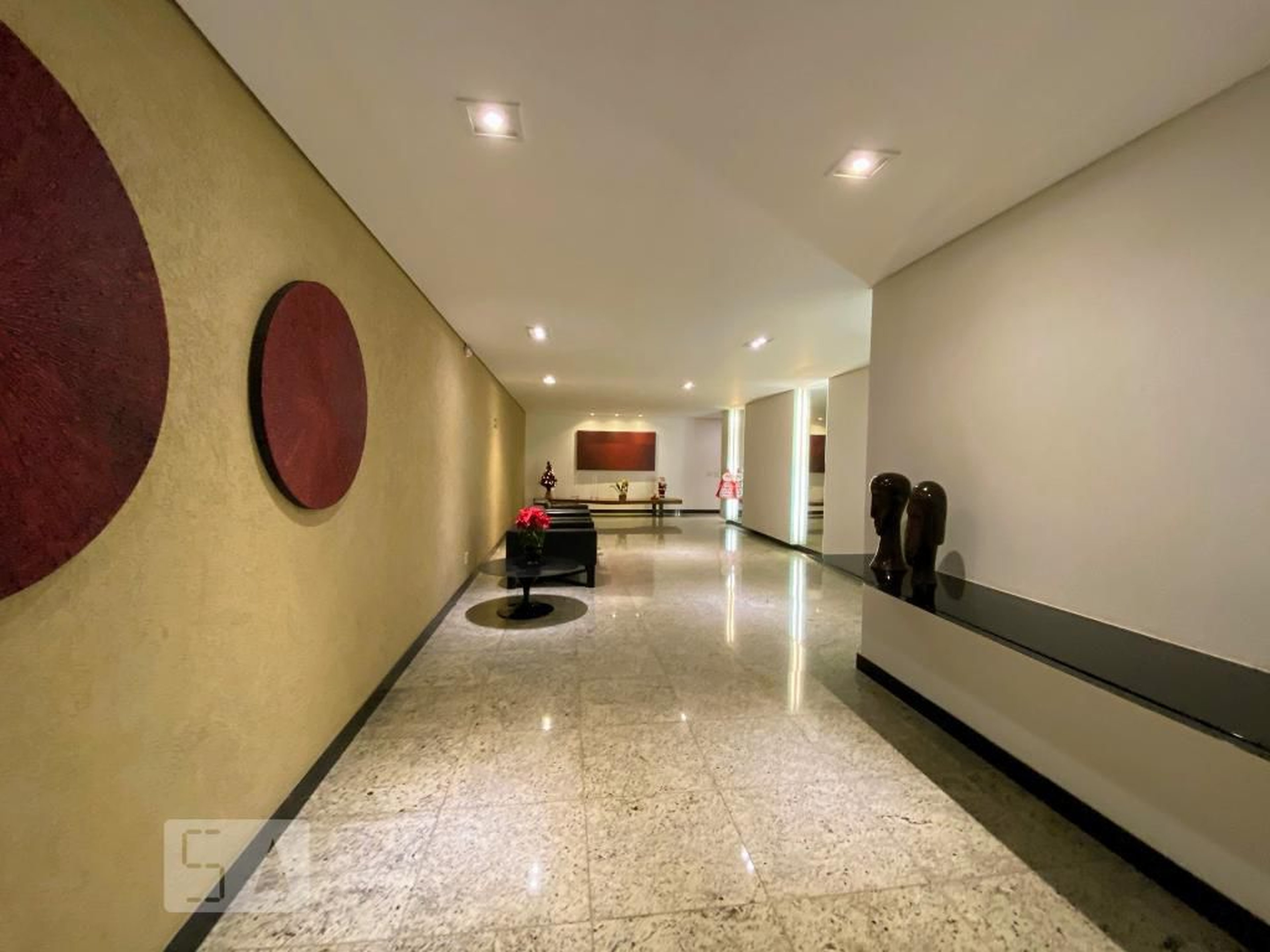 Hall - Edifício San Nicholaz