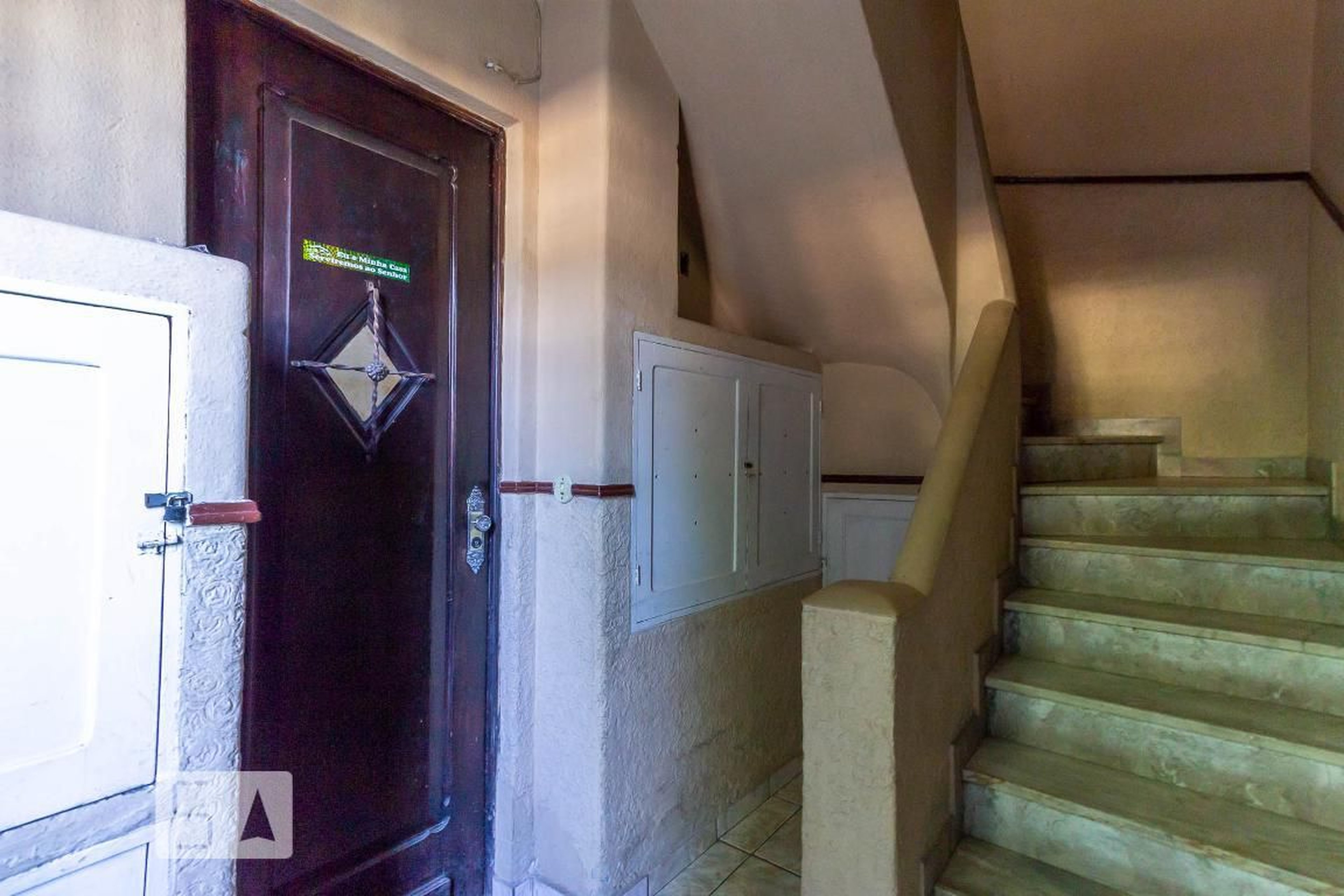 Hall - Sales Guimarães, 12