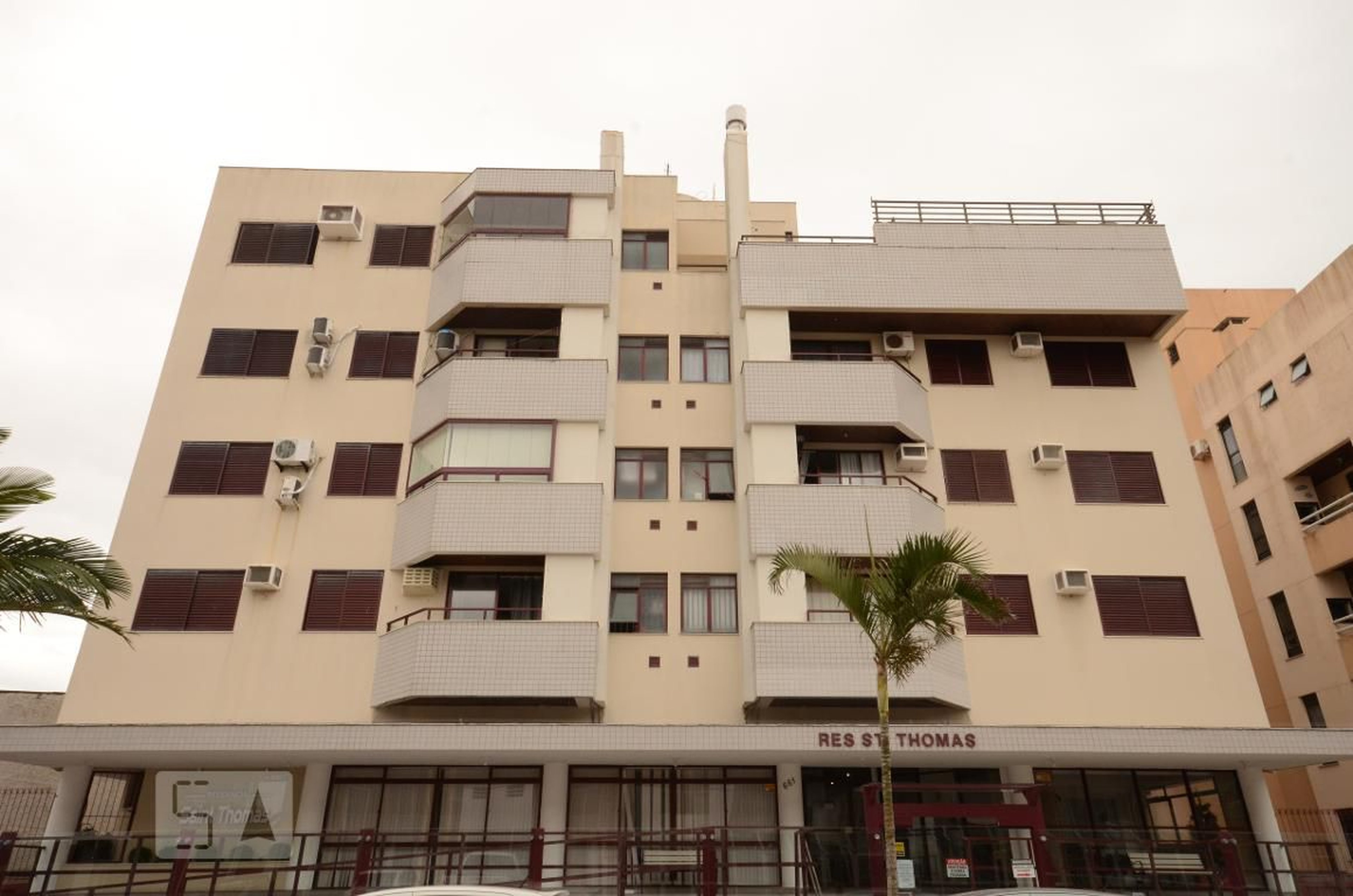 Fachada Condomínio em Rua Manoel Mancelos Moura, 661