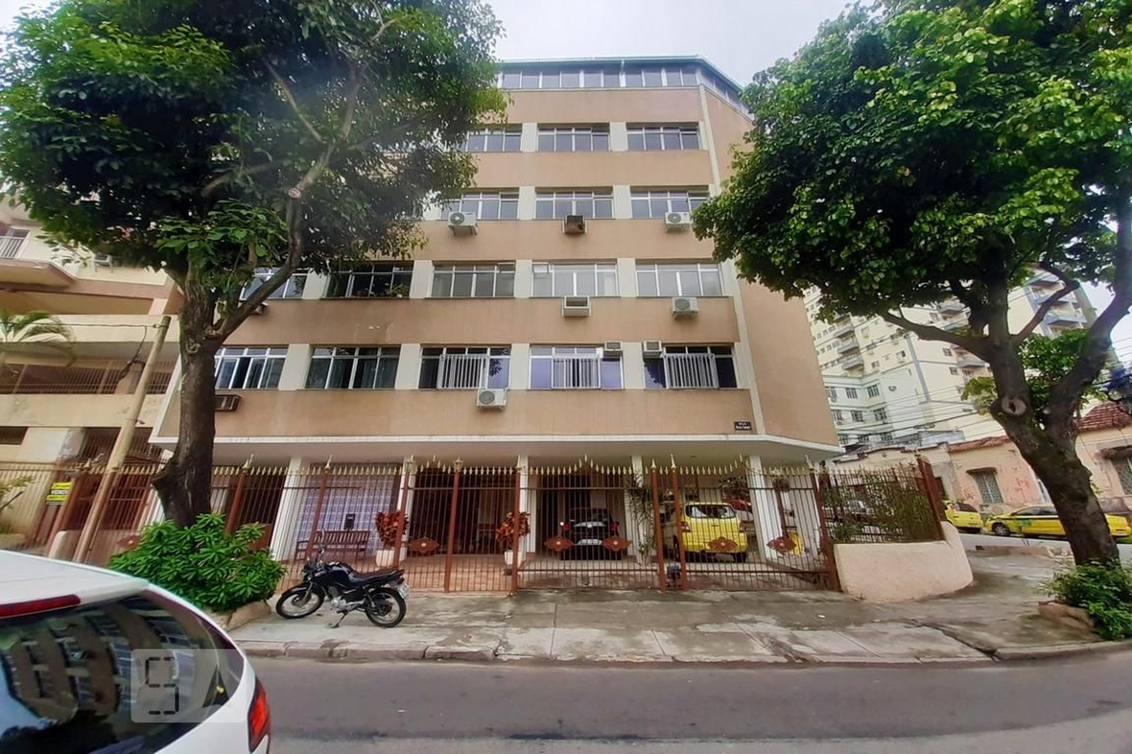 Fachada Edifício Ponte de São Miguel